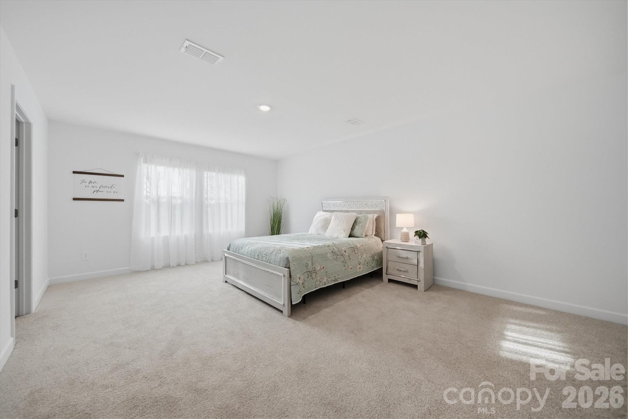 2076 Sunflower Circle