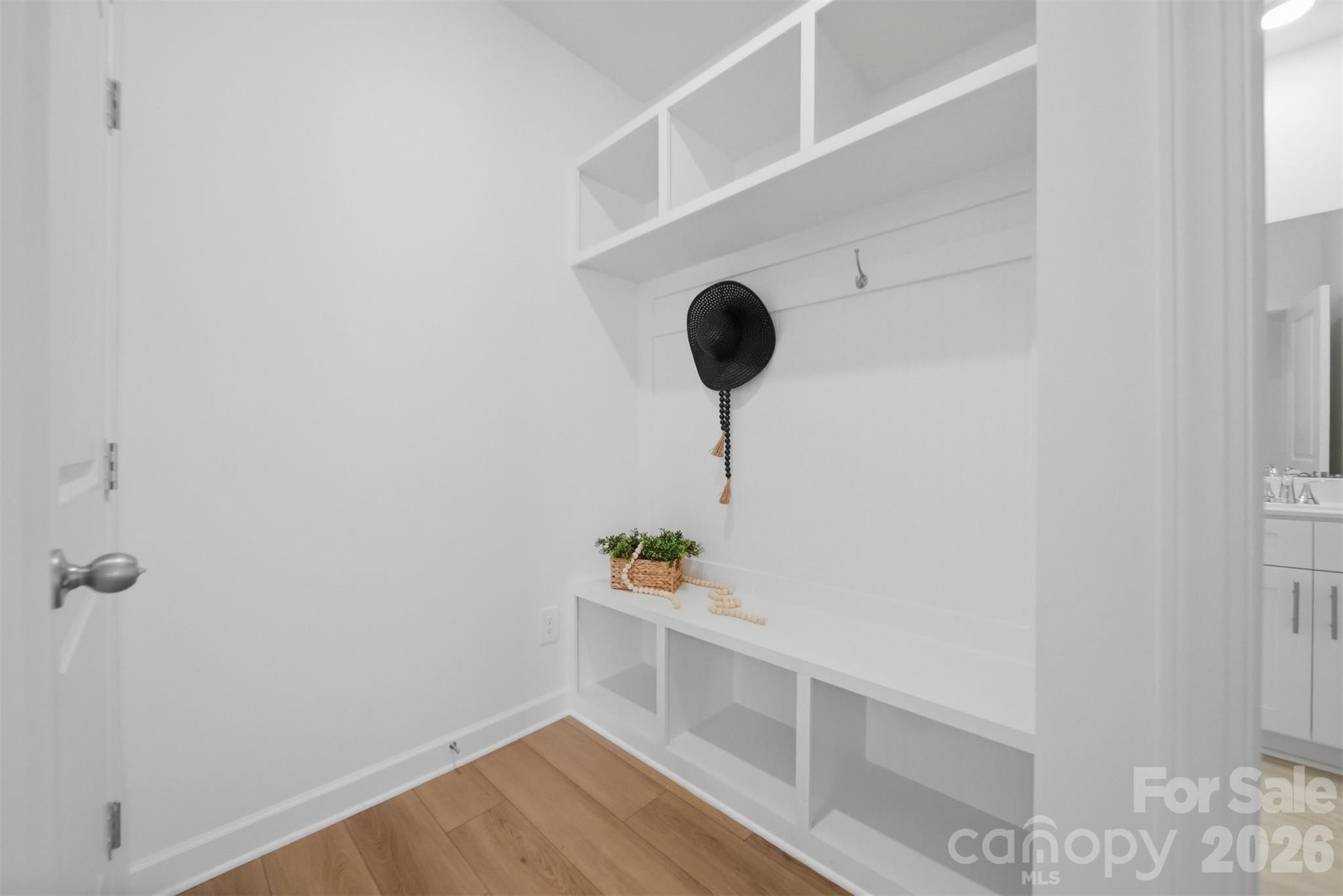 2076 Sunflower Circle