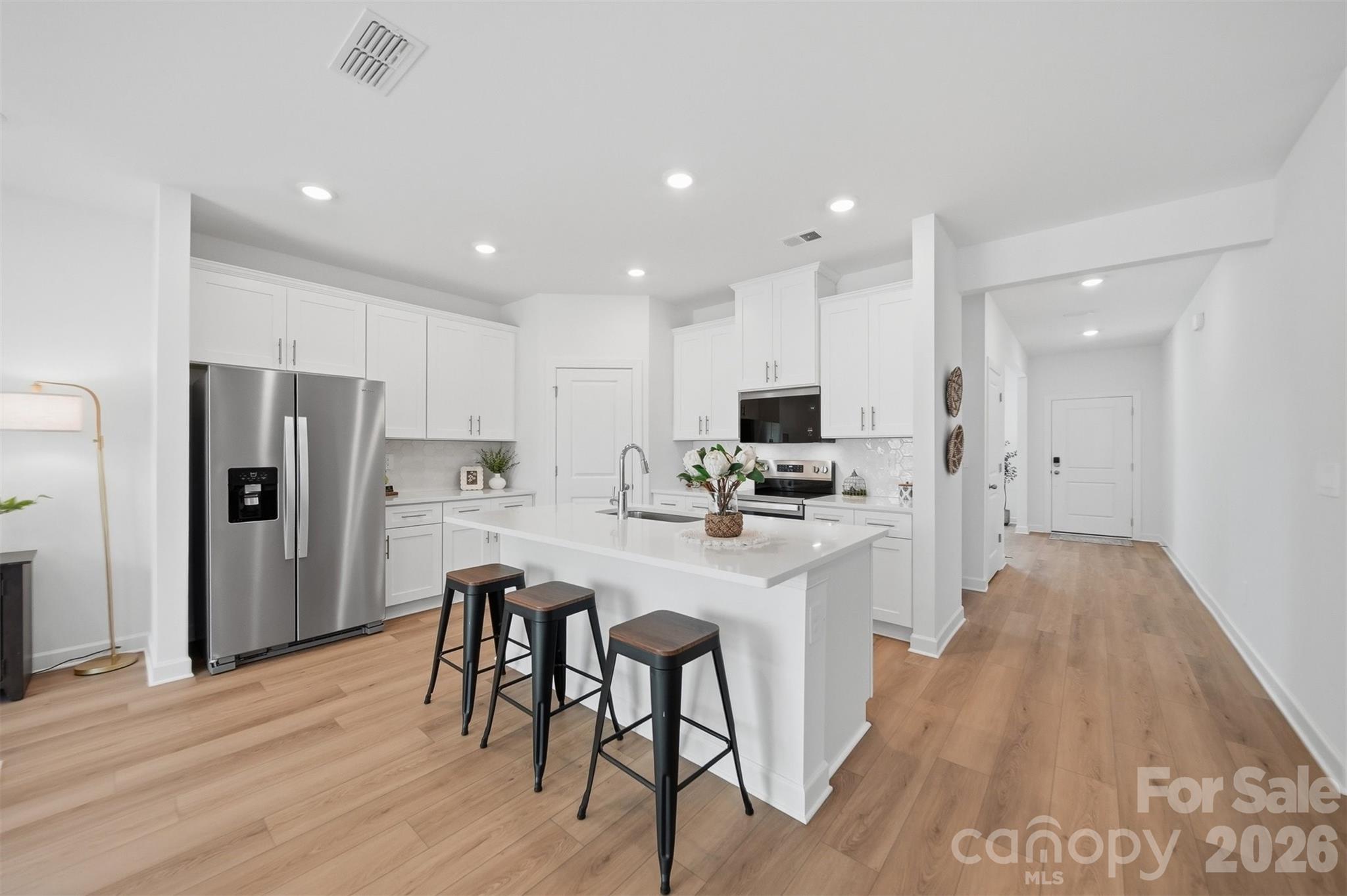 2076 Sunflower Circle