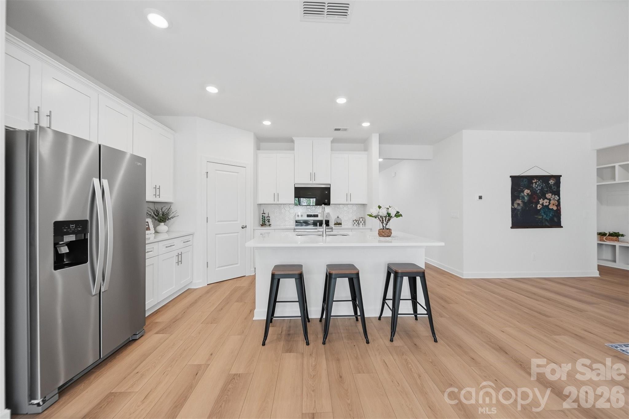 2076 Sunflower Circle