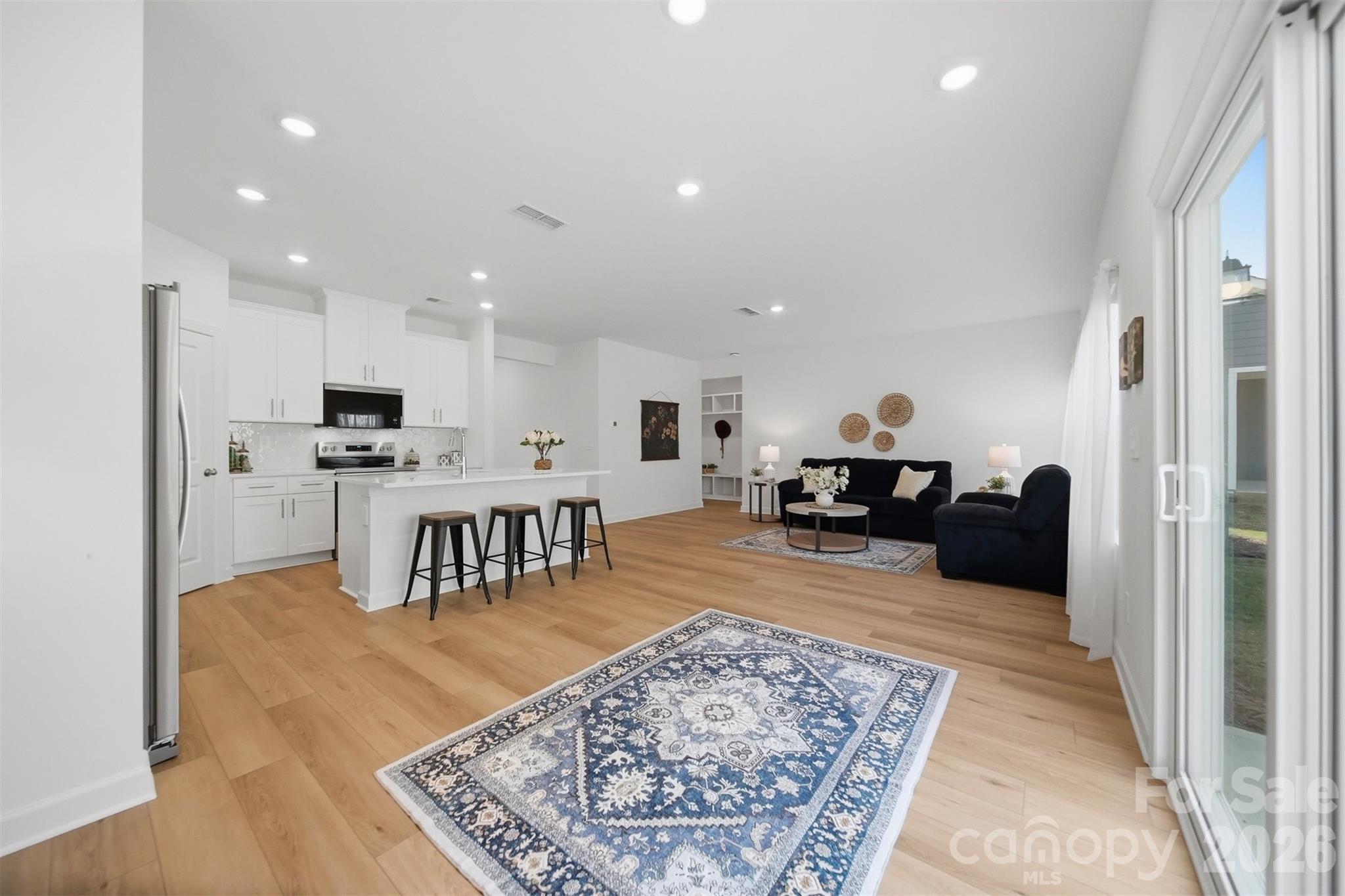 2076 Sunflower Circle