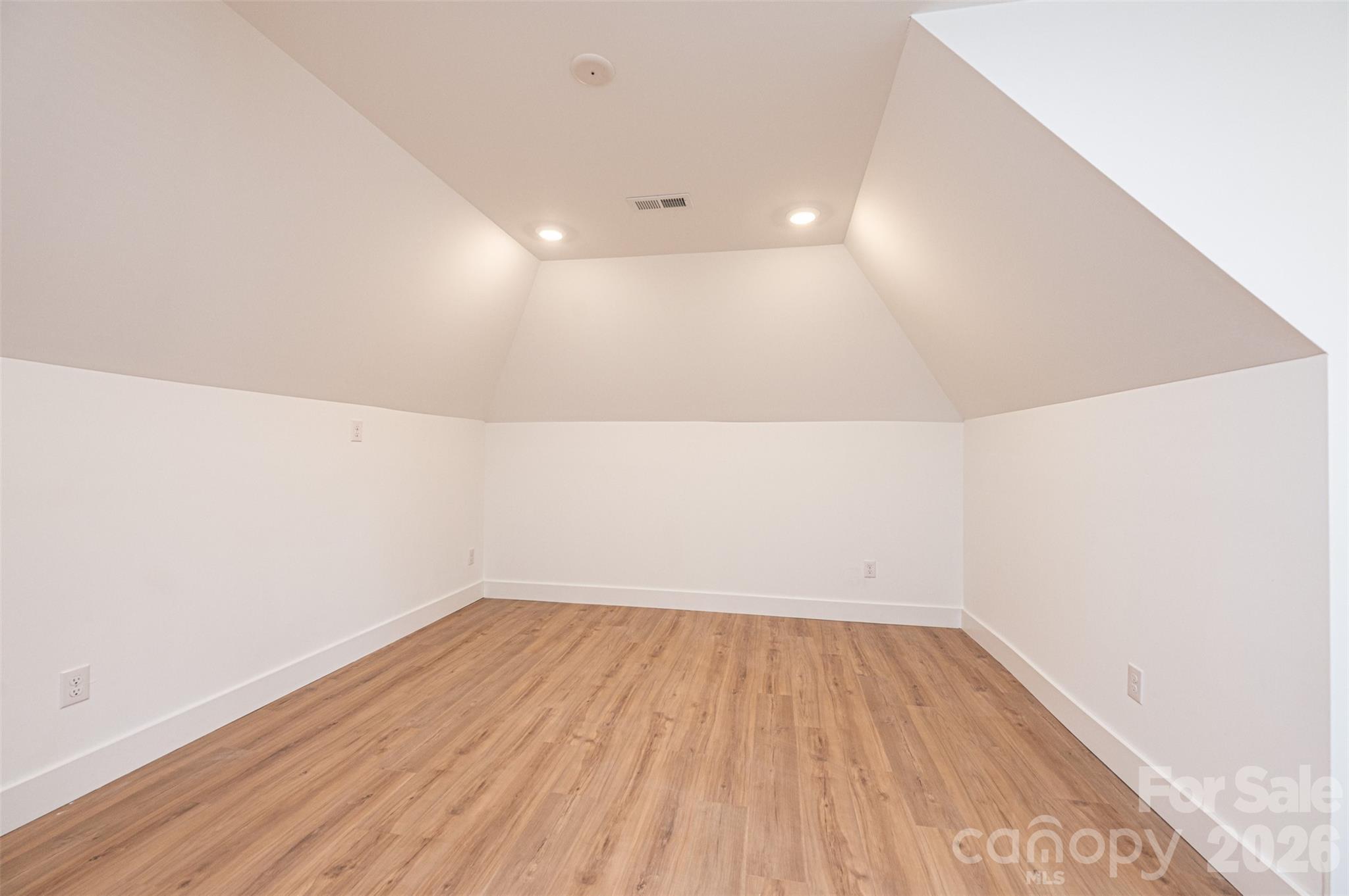 2157 Anchor Lane