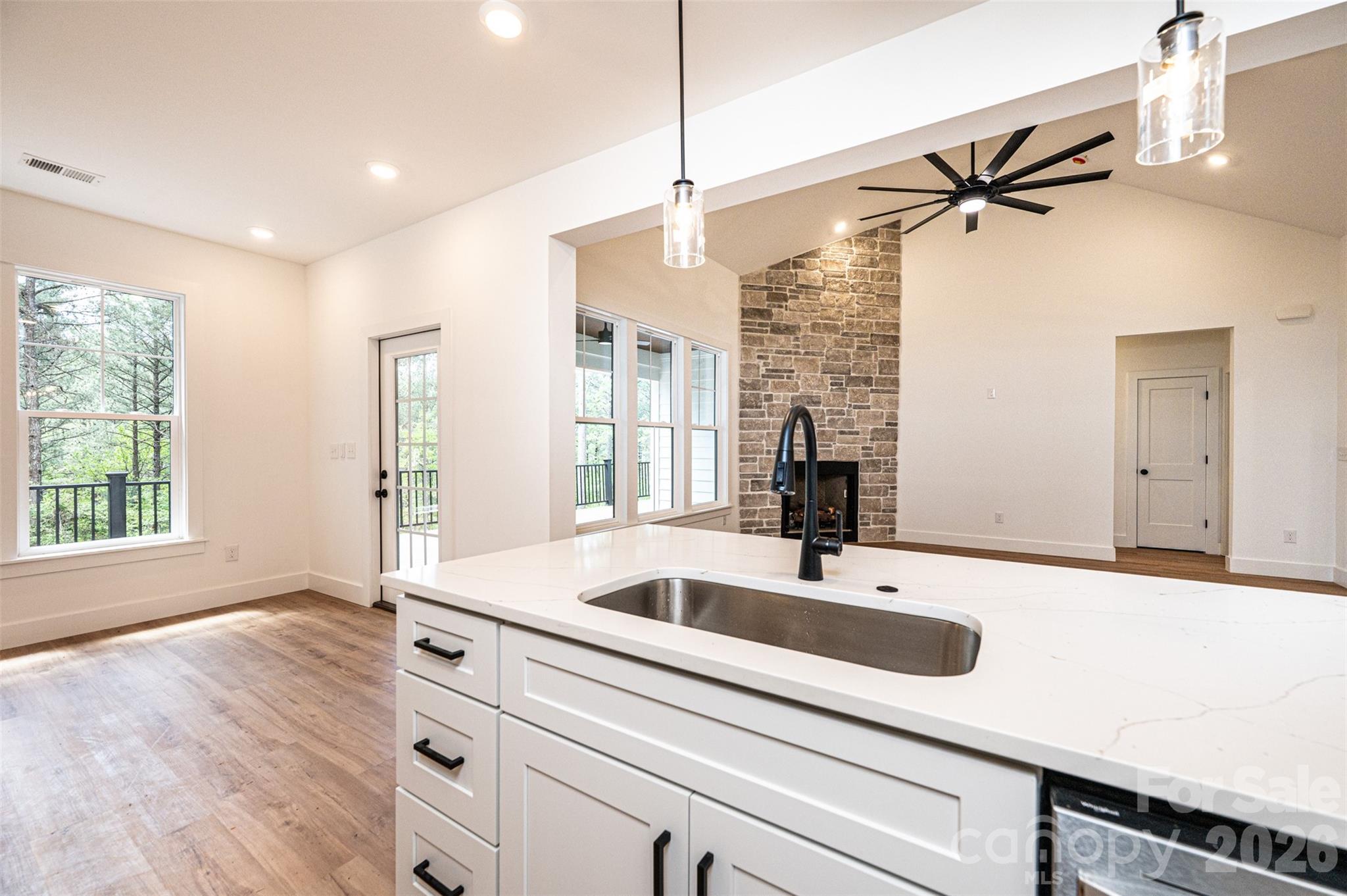 2157 Anchor Lane