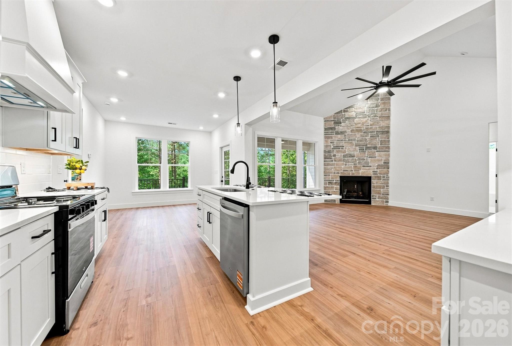 2157 Anchor Lane