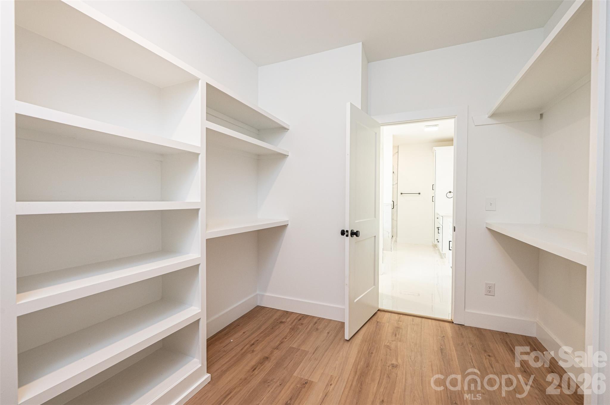 2157 Anchor Lane