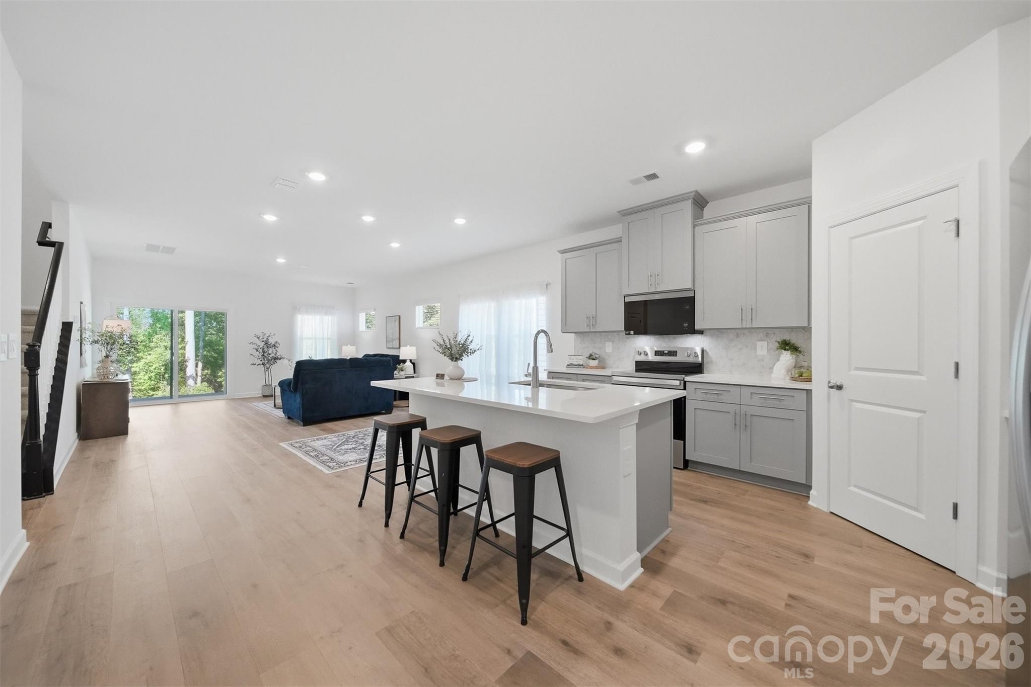 2082 Sunflower Circle