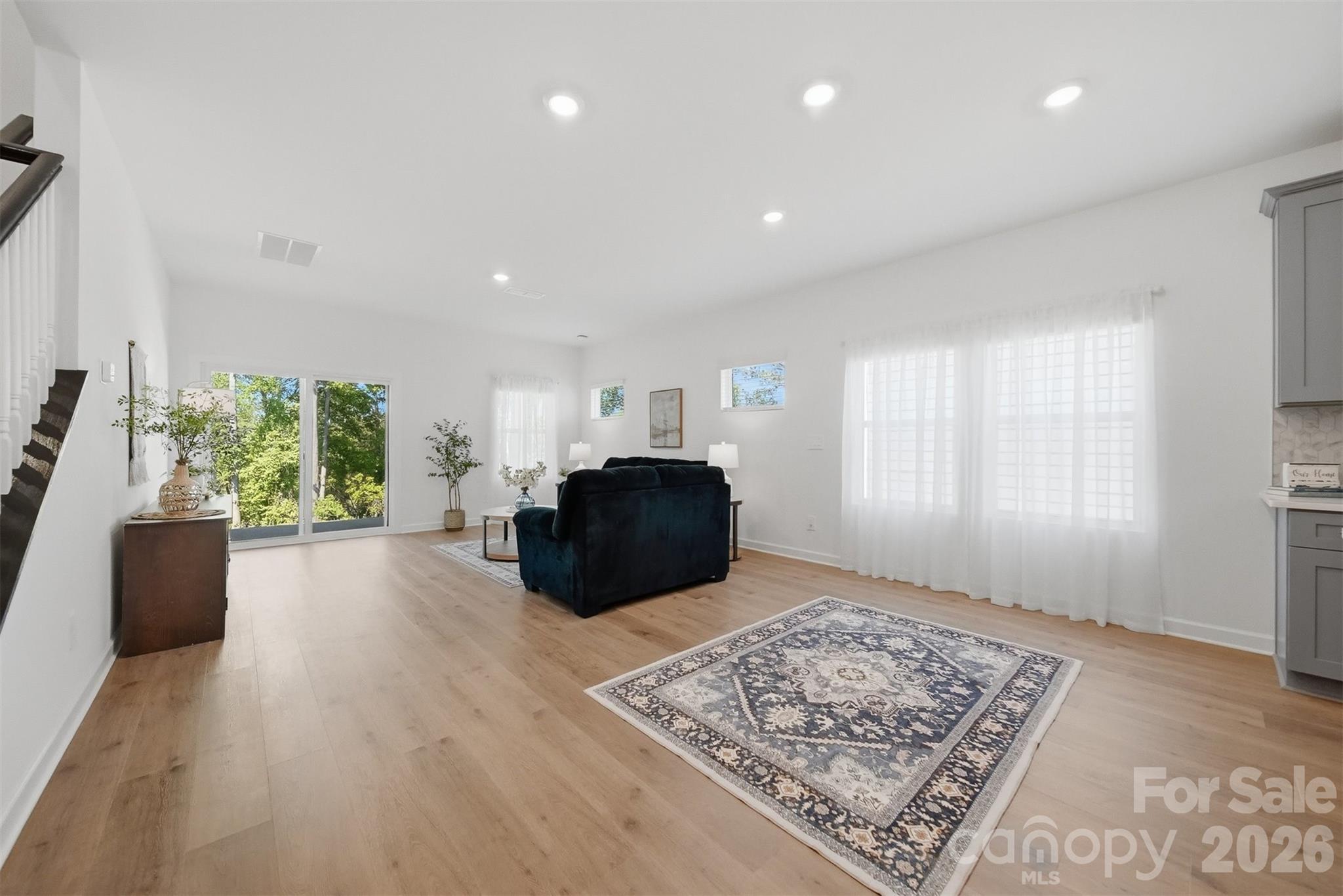 2082 Sunflower Circle