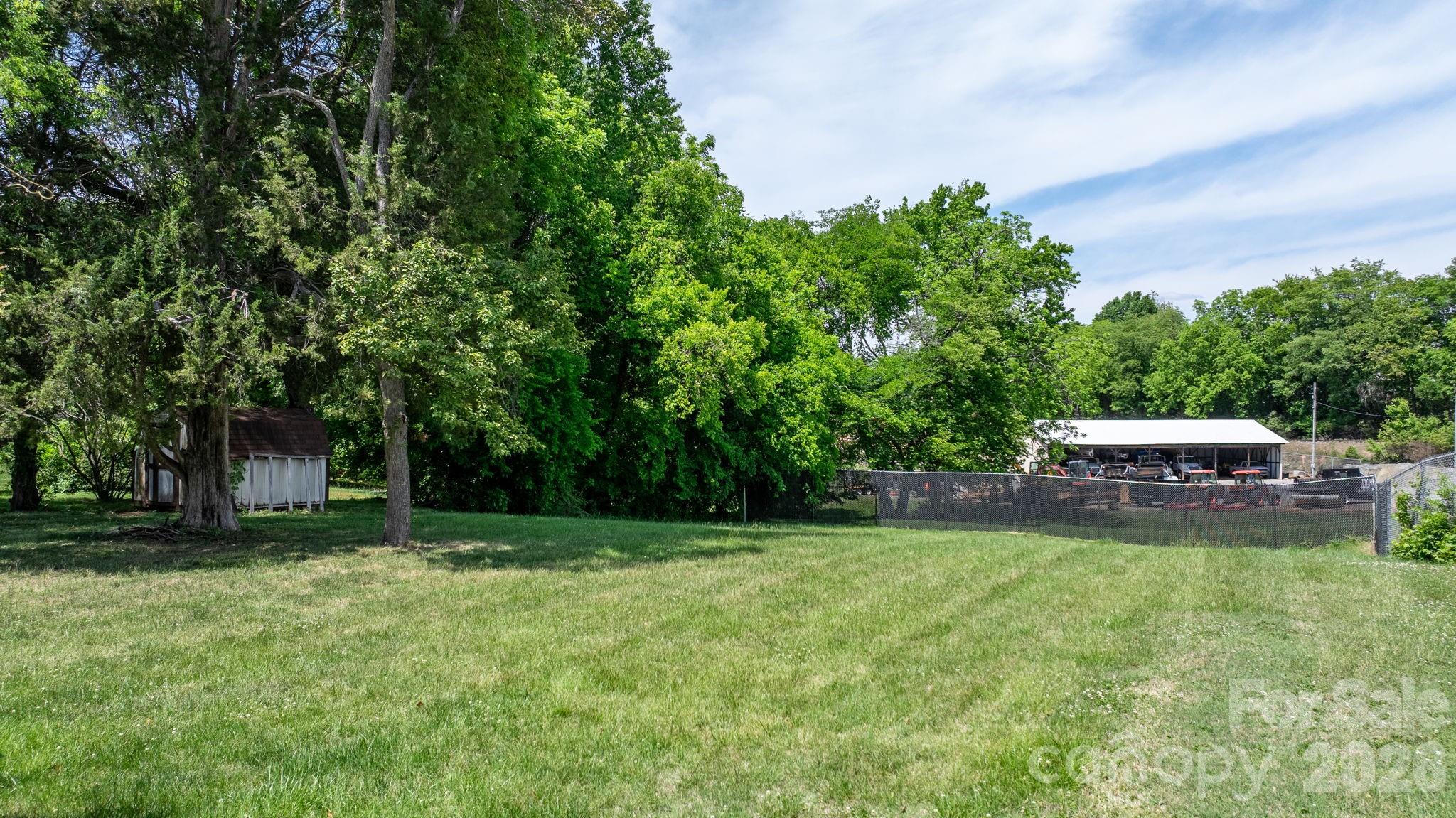 207 W Main Street