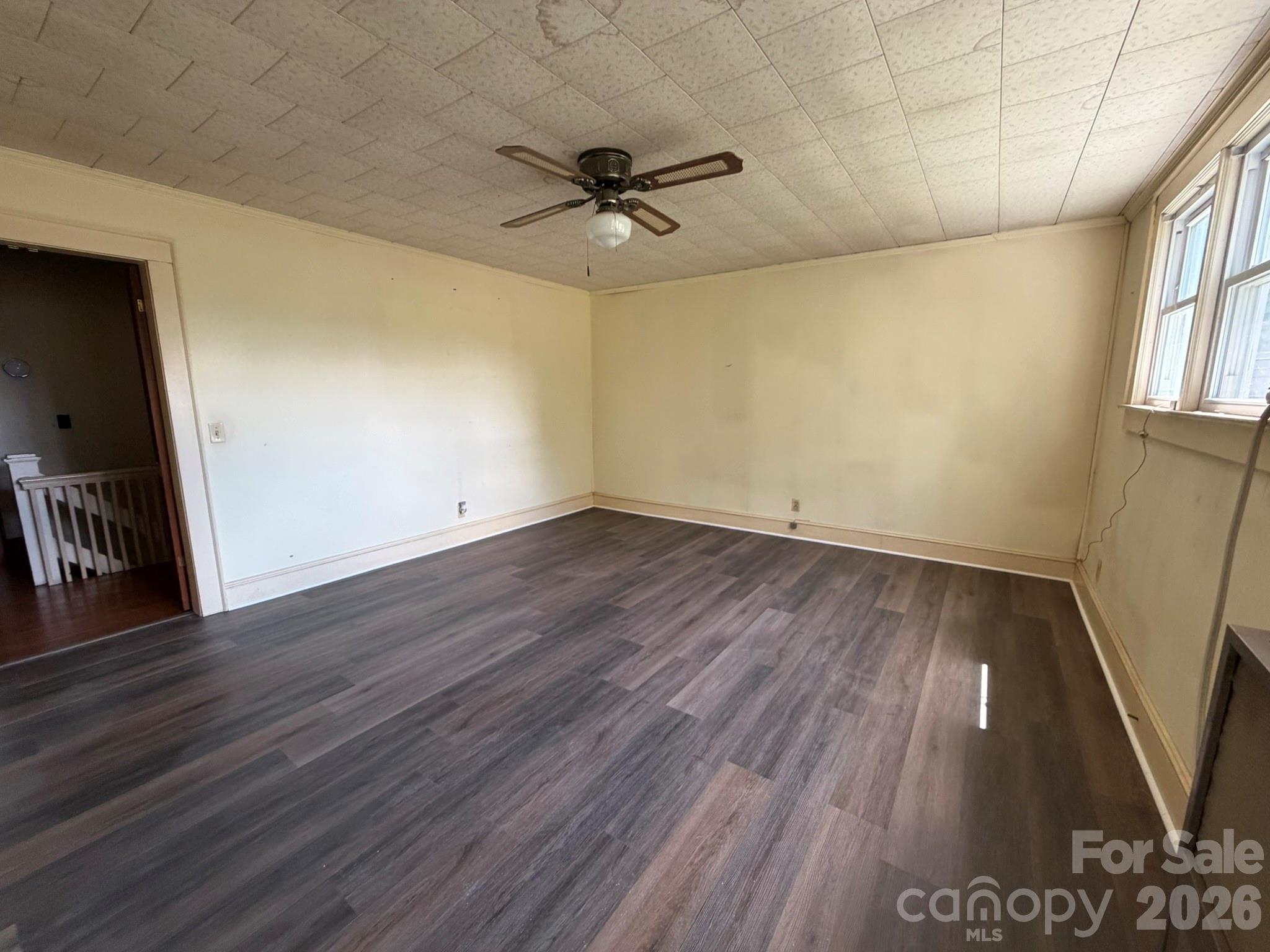 207 W Main Street