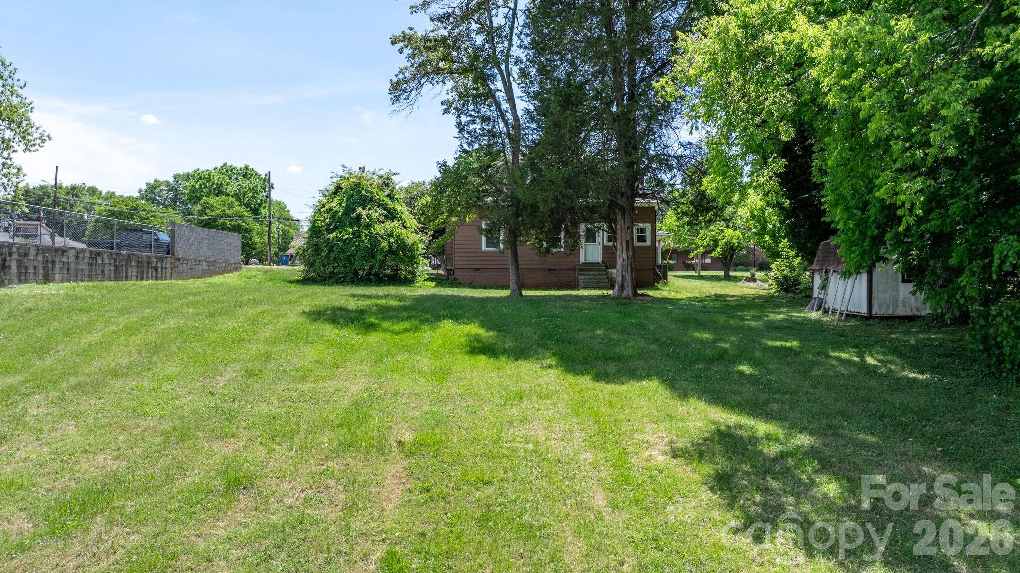 207 W Main Street
