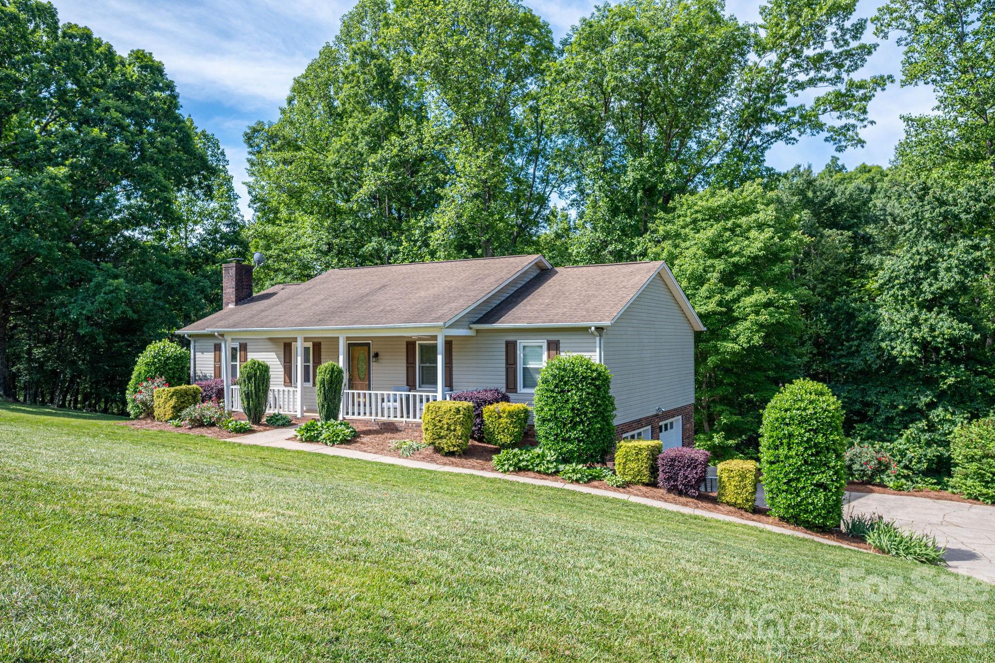 6097 Tuckborough Road