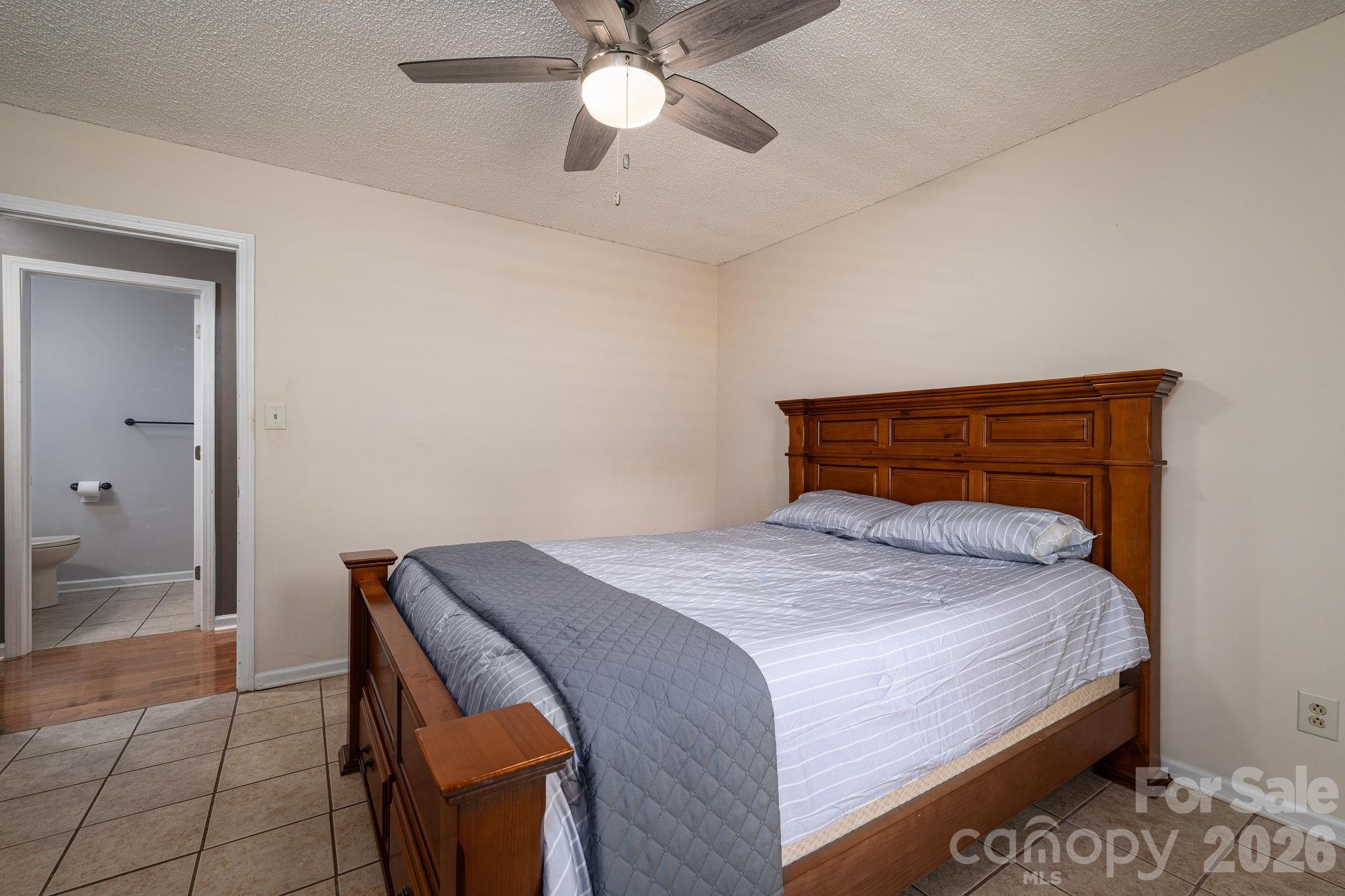 6097 Tuckborough Road