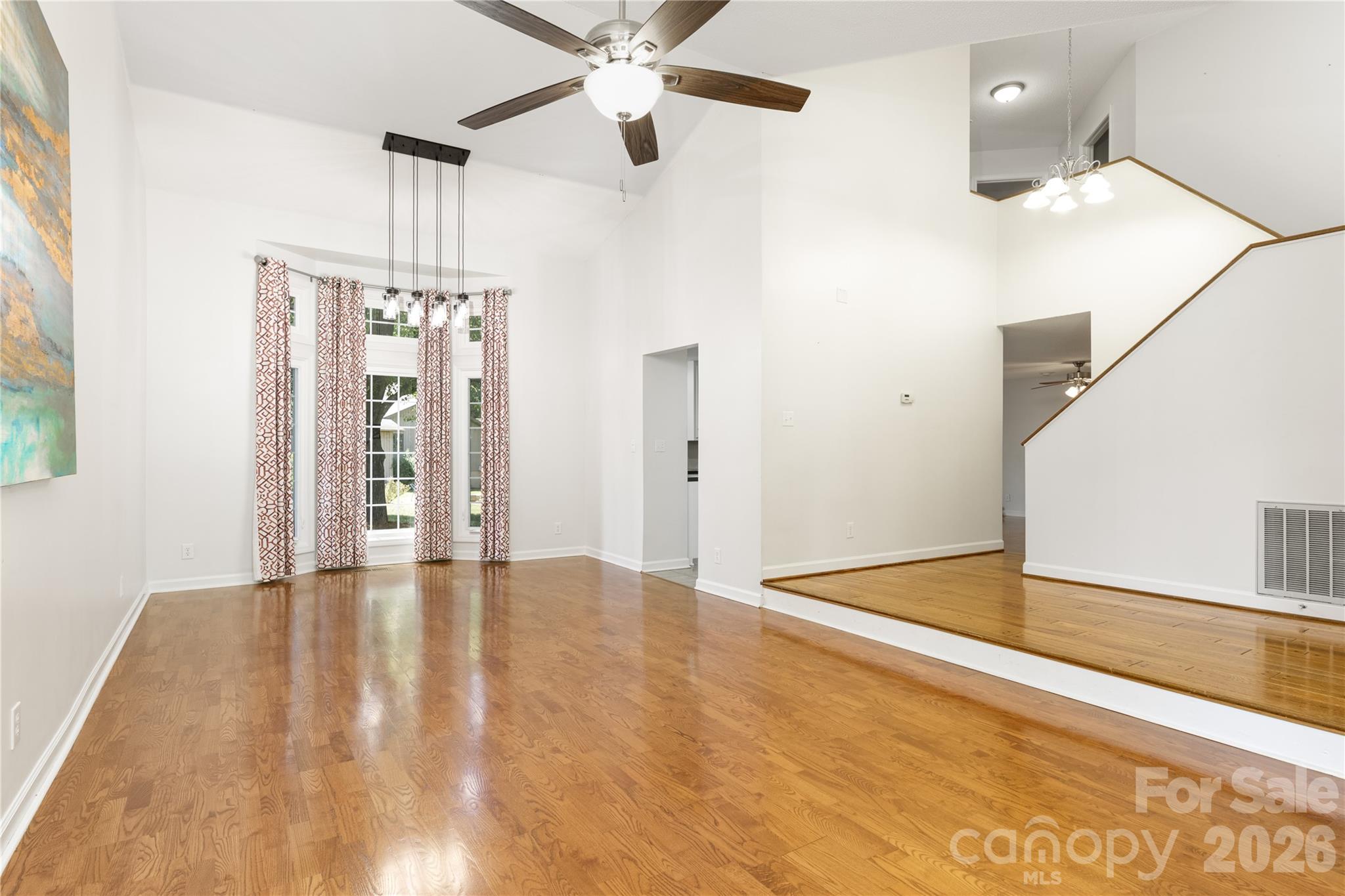 568 Wood Hollow Road