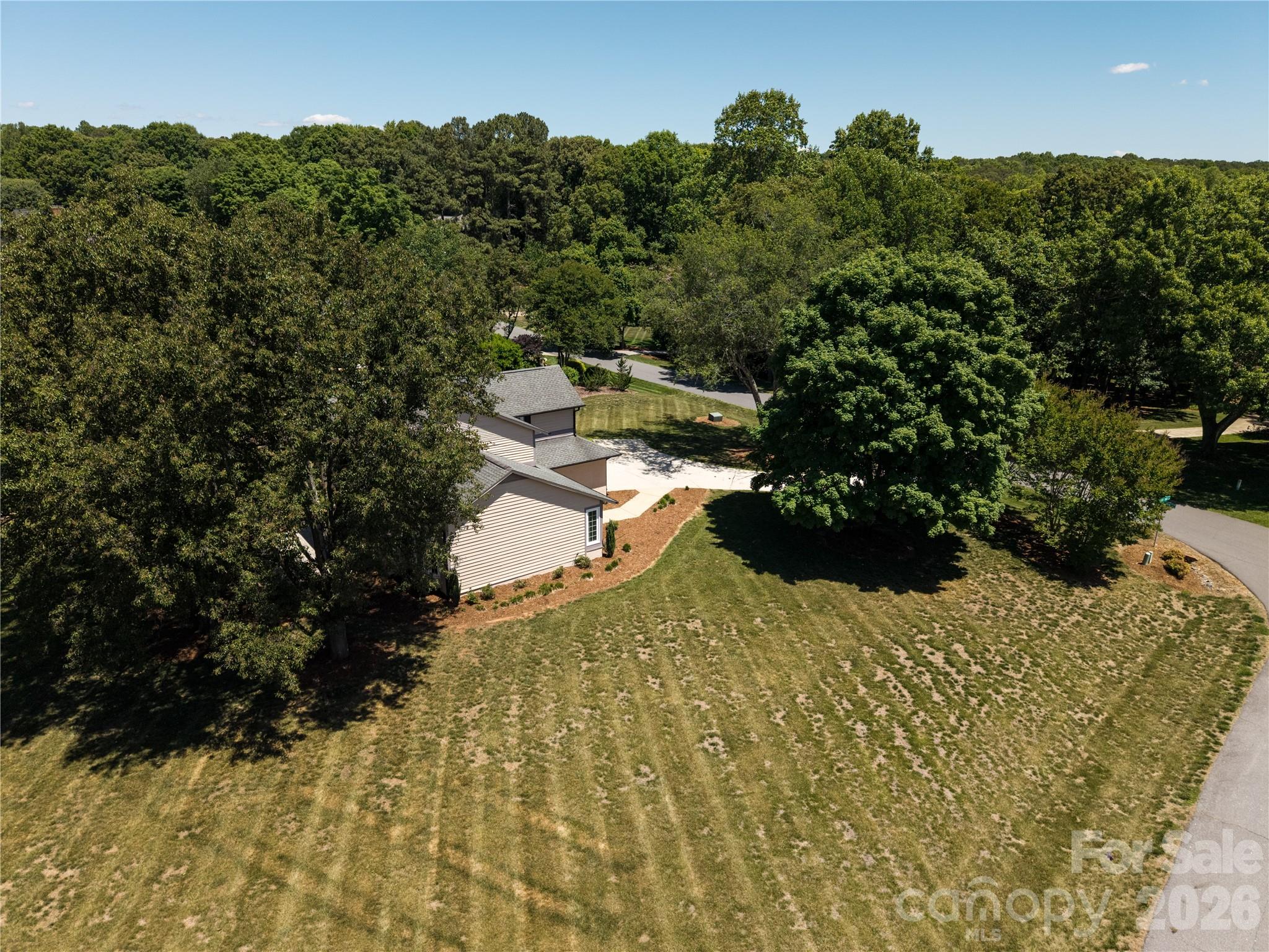 568 Wood Hollow Road