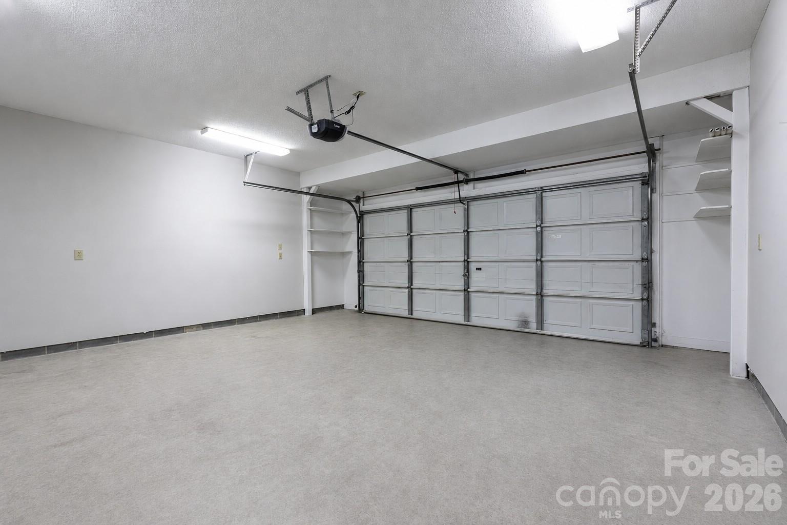 568 Wood Hollow Road