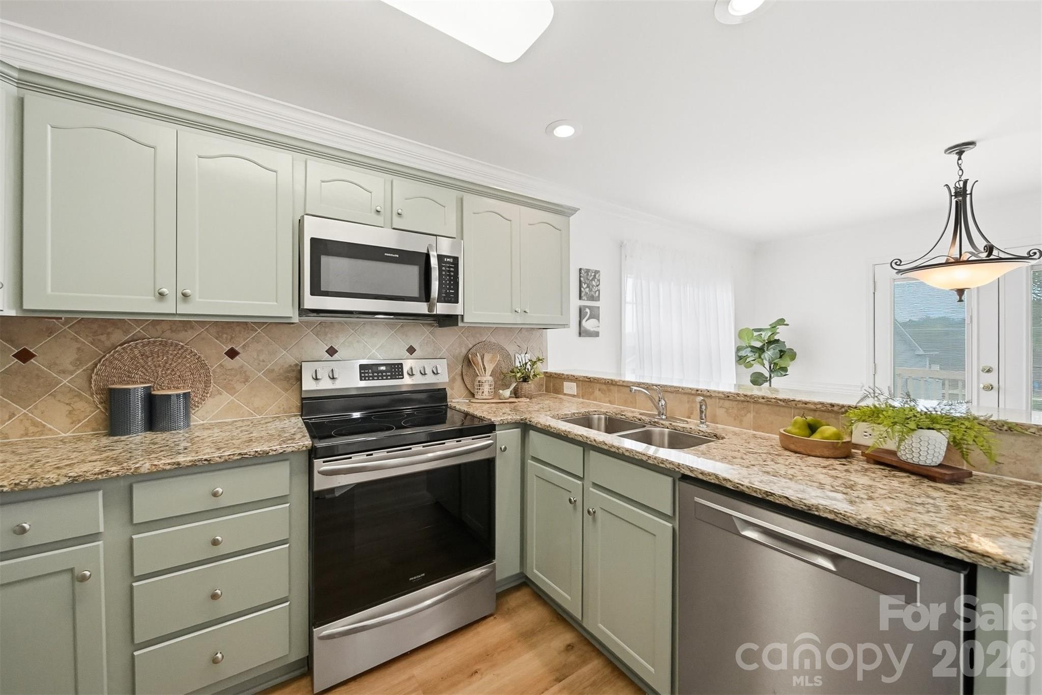 1835 Terrain Drive NW