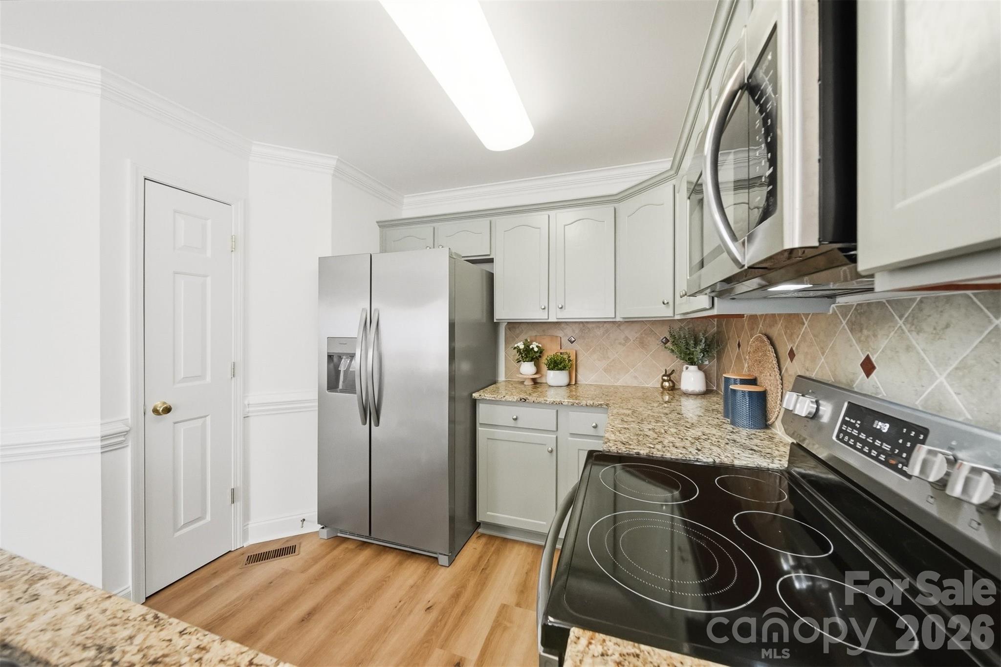 1835 Terrain Drive NW