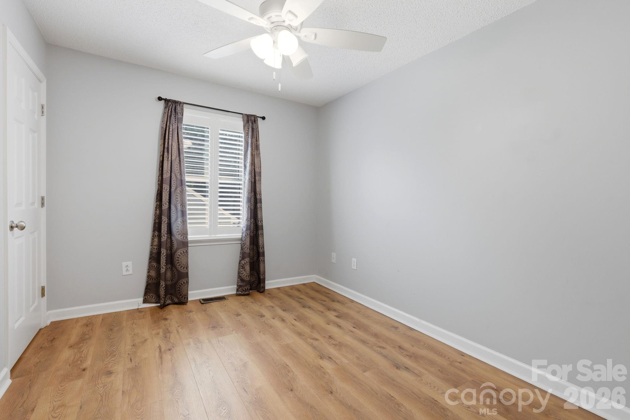 188 39th Avenue Court NW