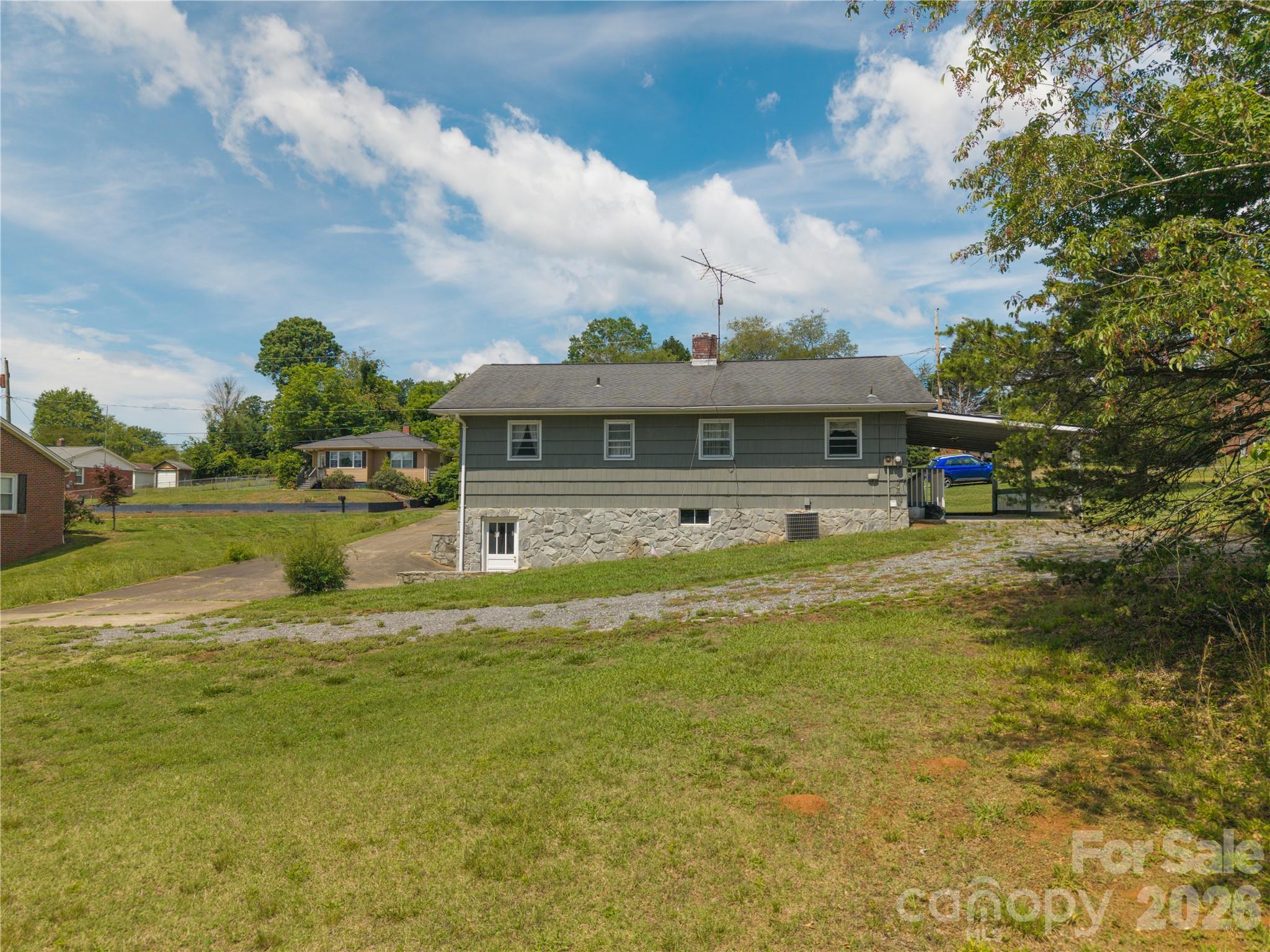 122 Whitley Road
