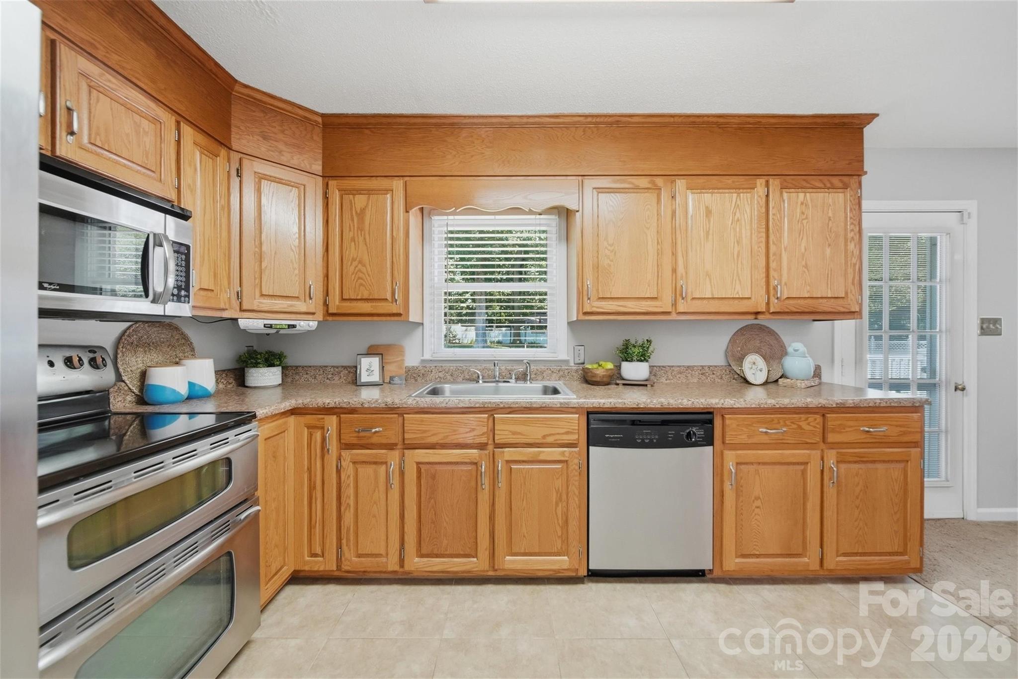 1948 Twin Ponds Drive