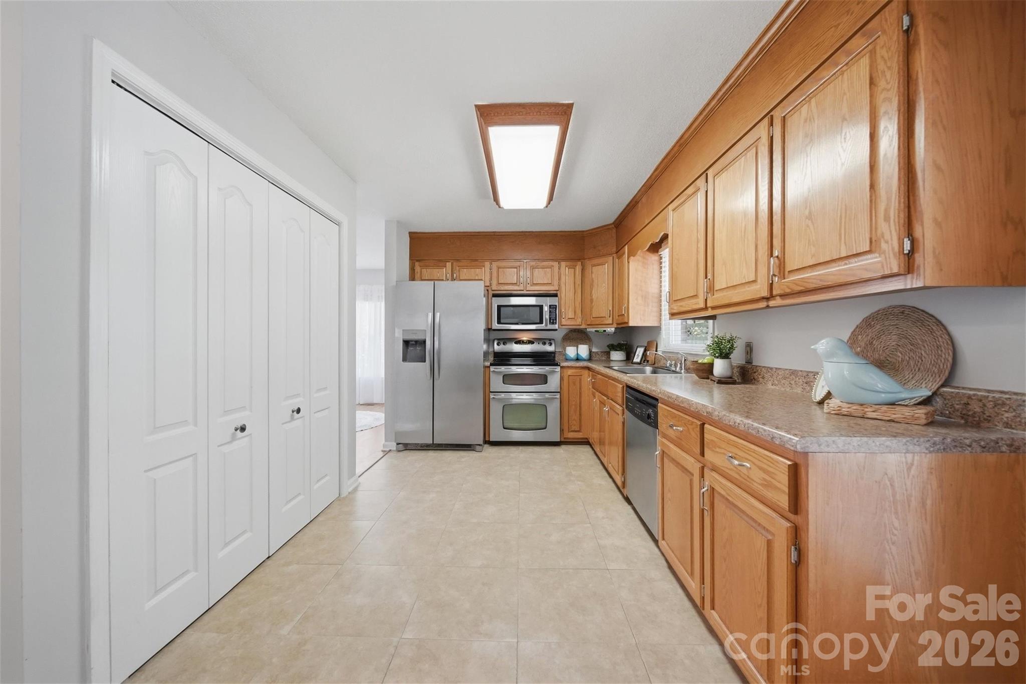 1948 Twin Ponds Drive