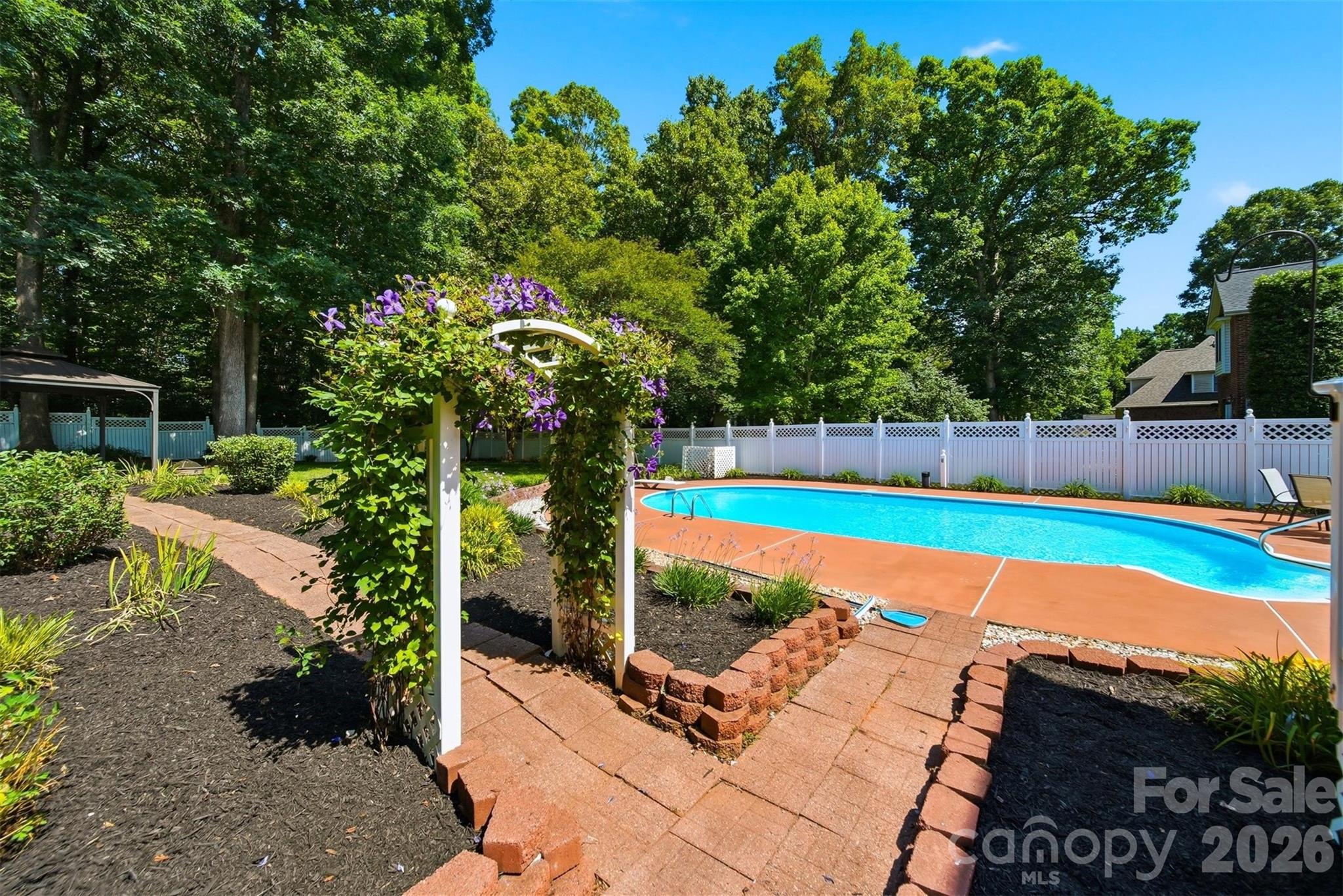 1948 Twin Ponds Drive