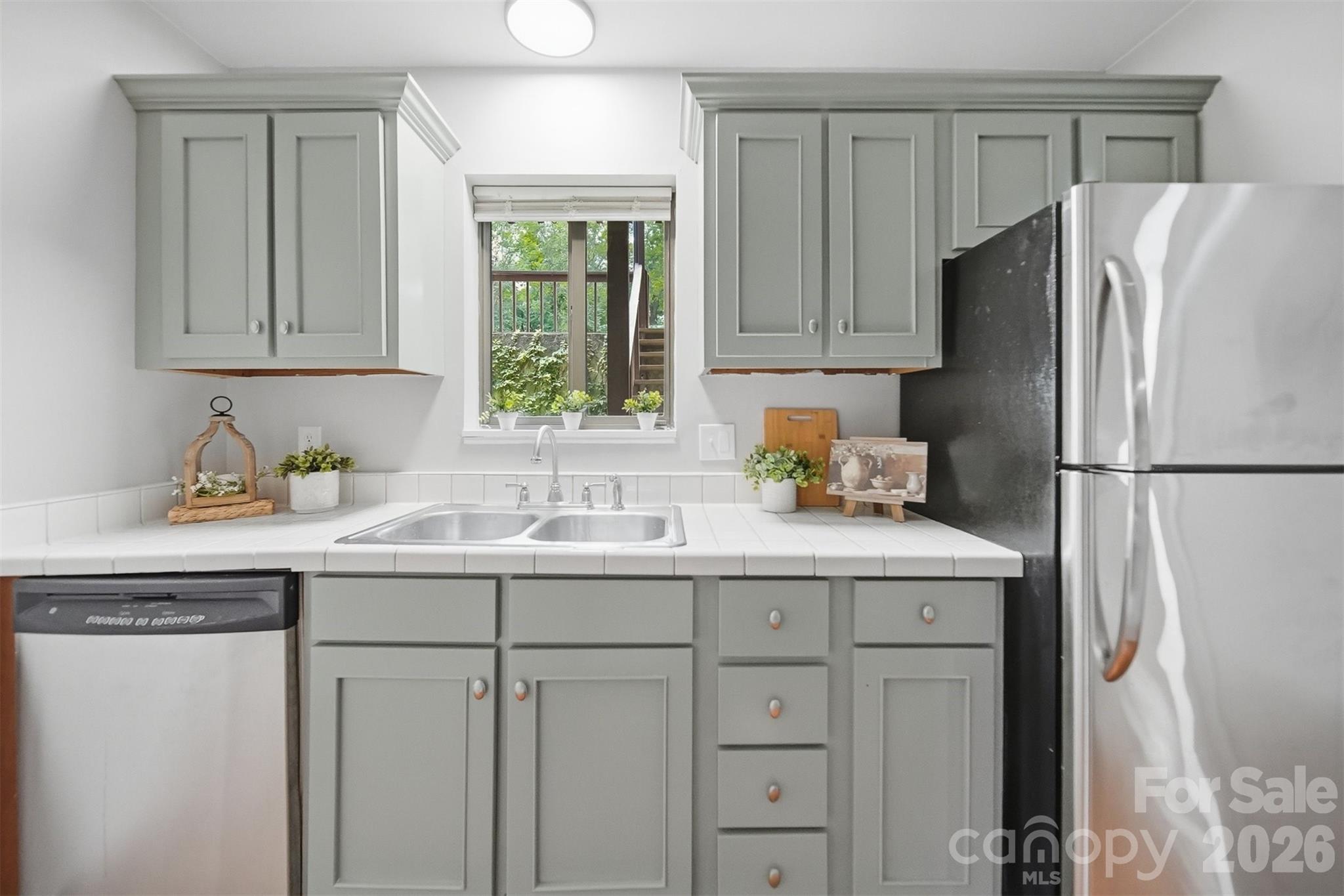 1420 11th Street Drive NW Unit: 23