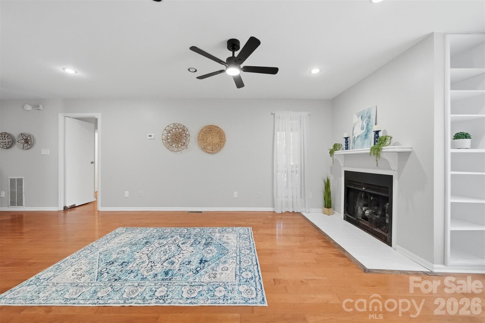 1420 11th Street Drive NW Unit: 23