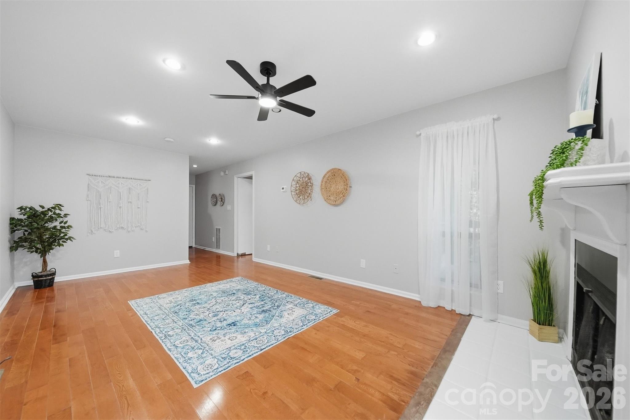 1420 11th Street Drive NW Unit: 23