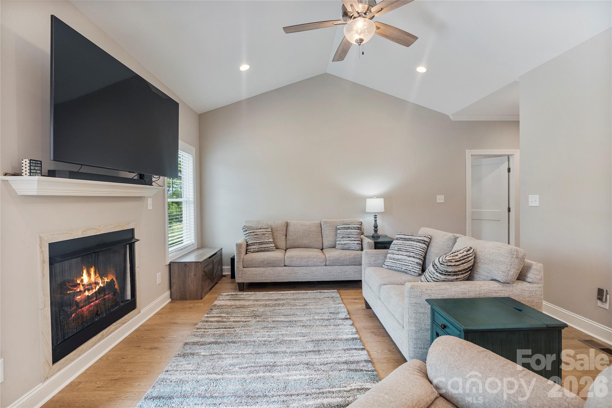 4944 Southview Drive