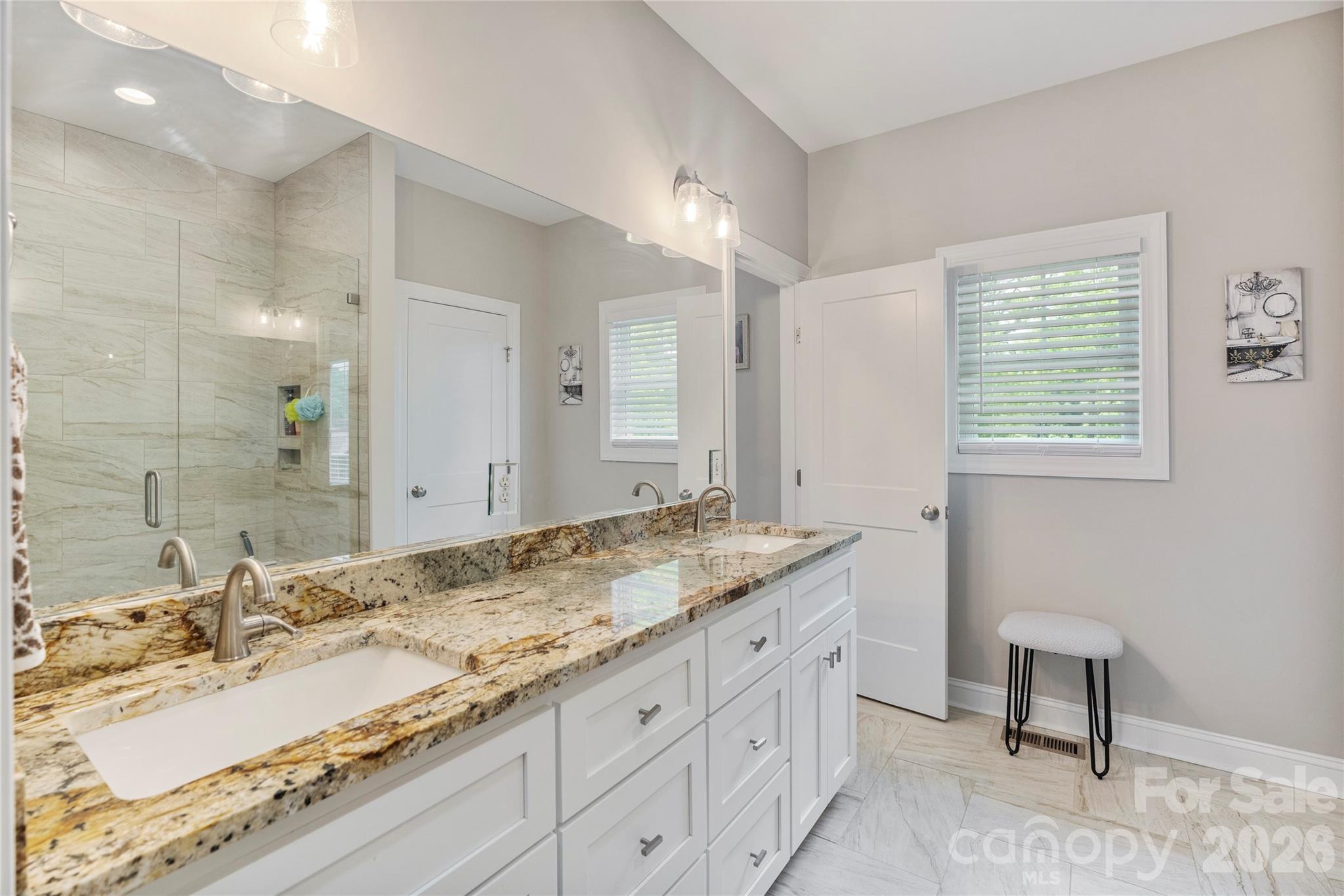 4944 Southview Drive