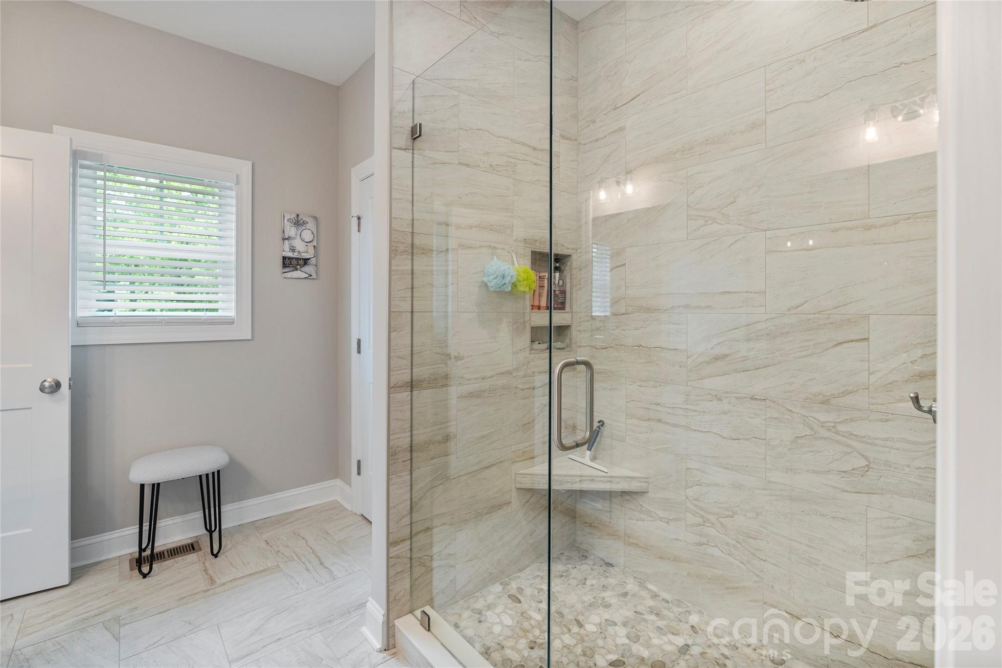 4944 Southview Drive