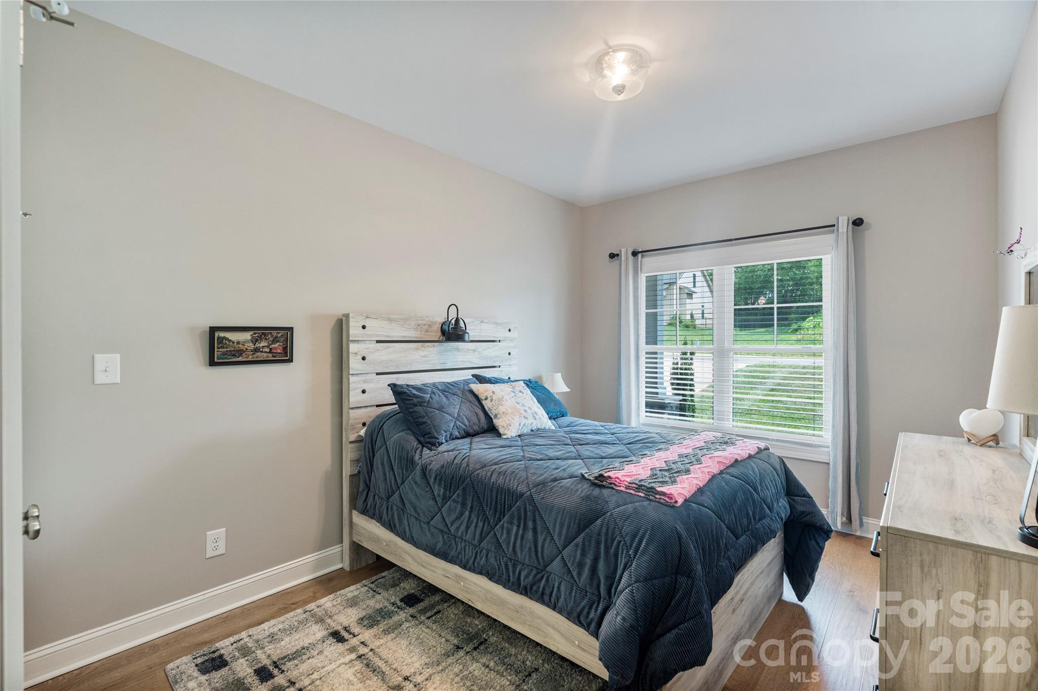 4944 Southview Drive