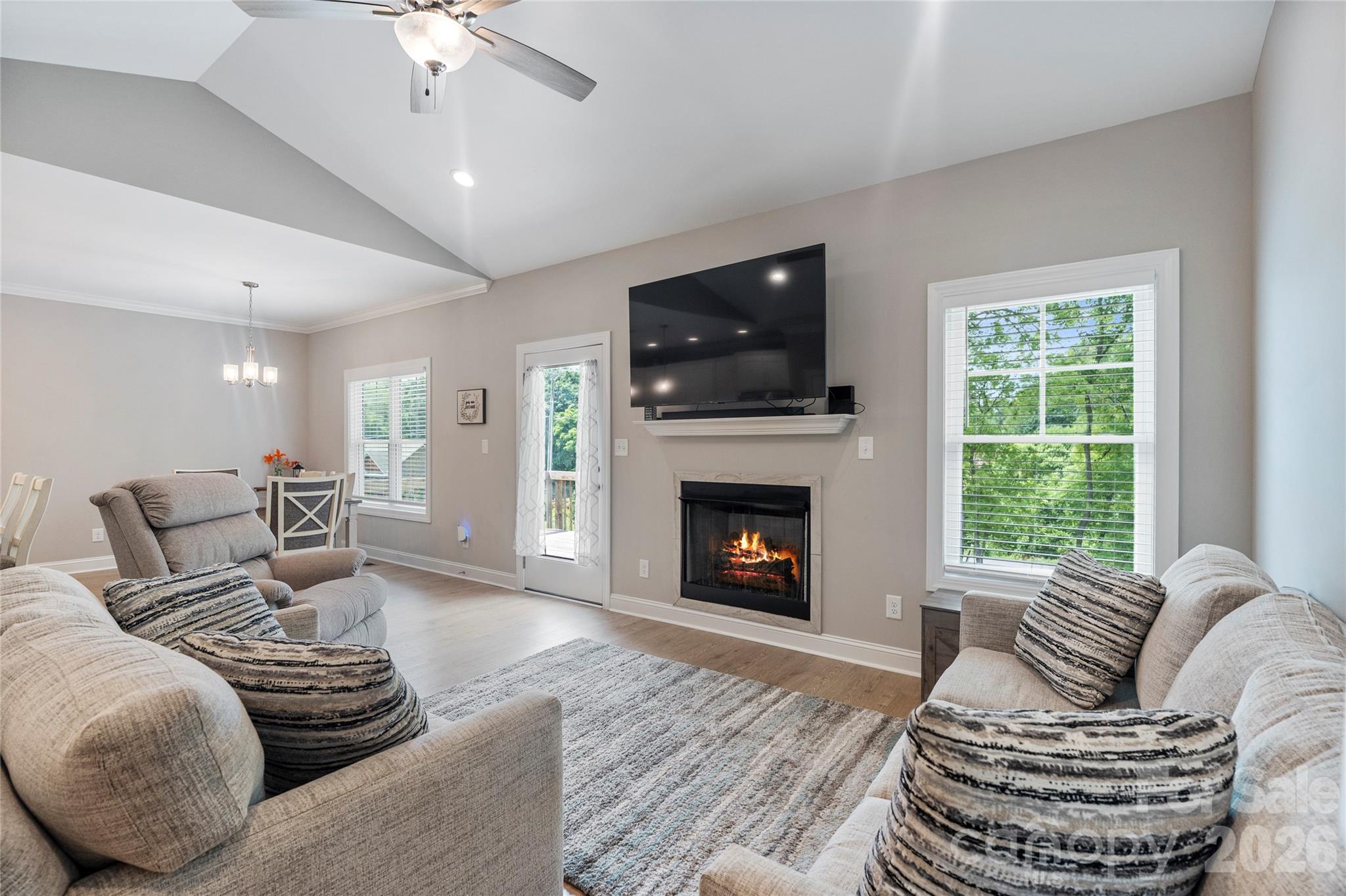 4944 Southview Drive