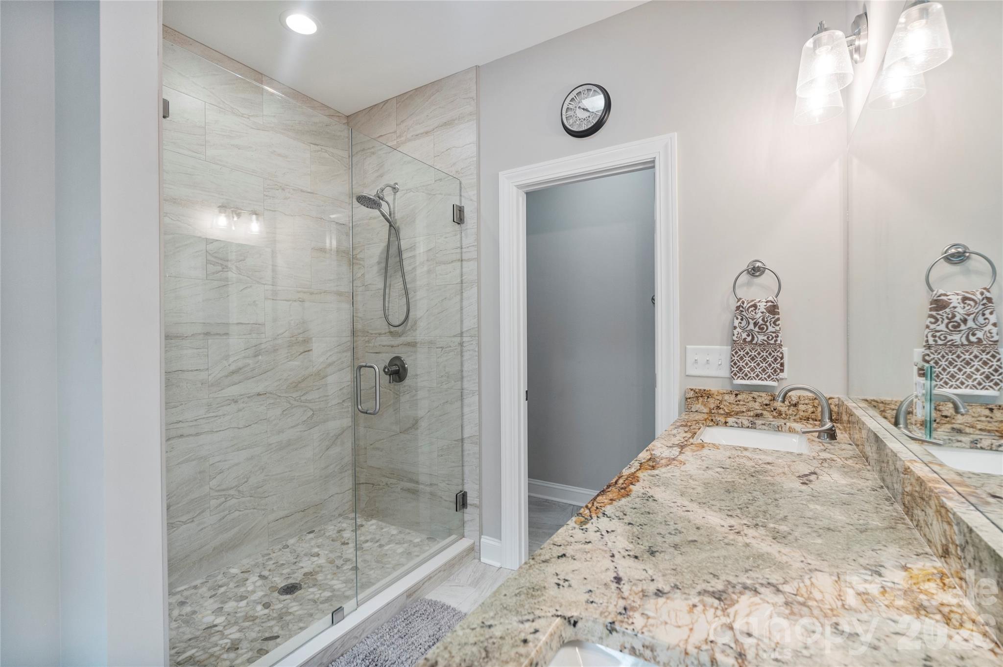 4944 Southview Drive