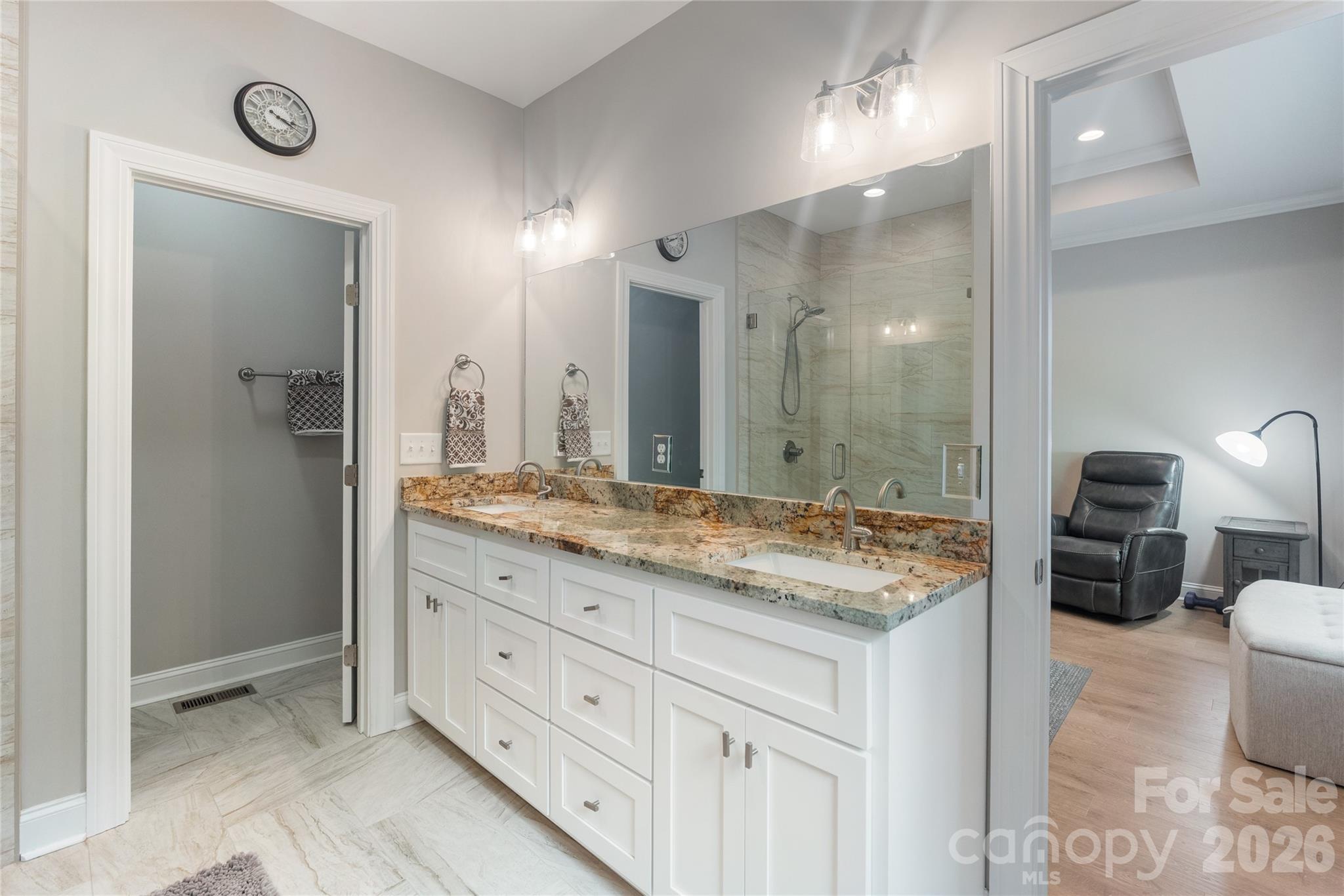 4944 Southview Drive