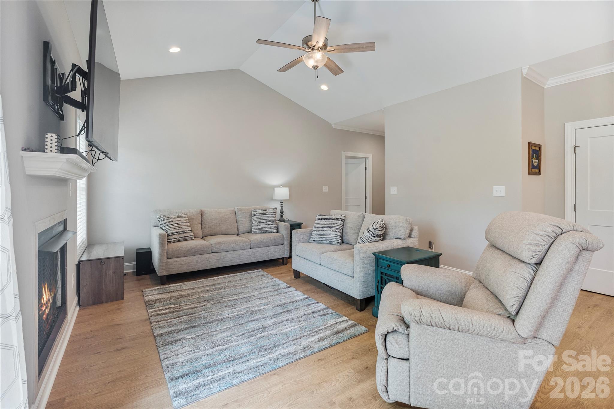 4944 Southview Drive