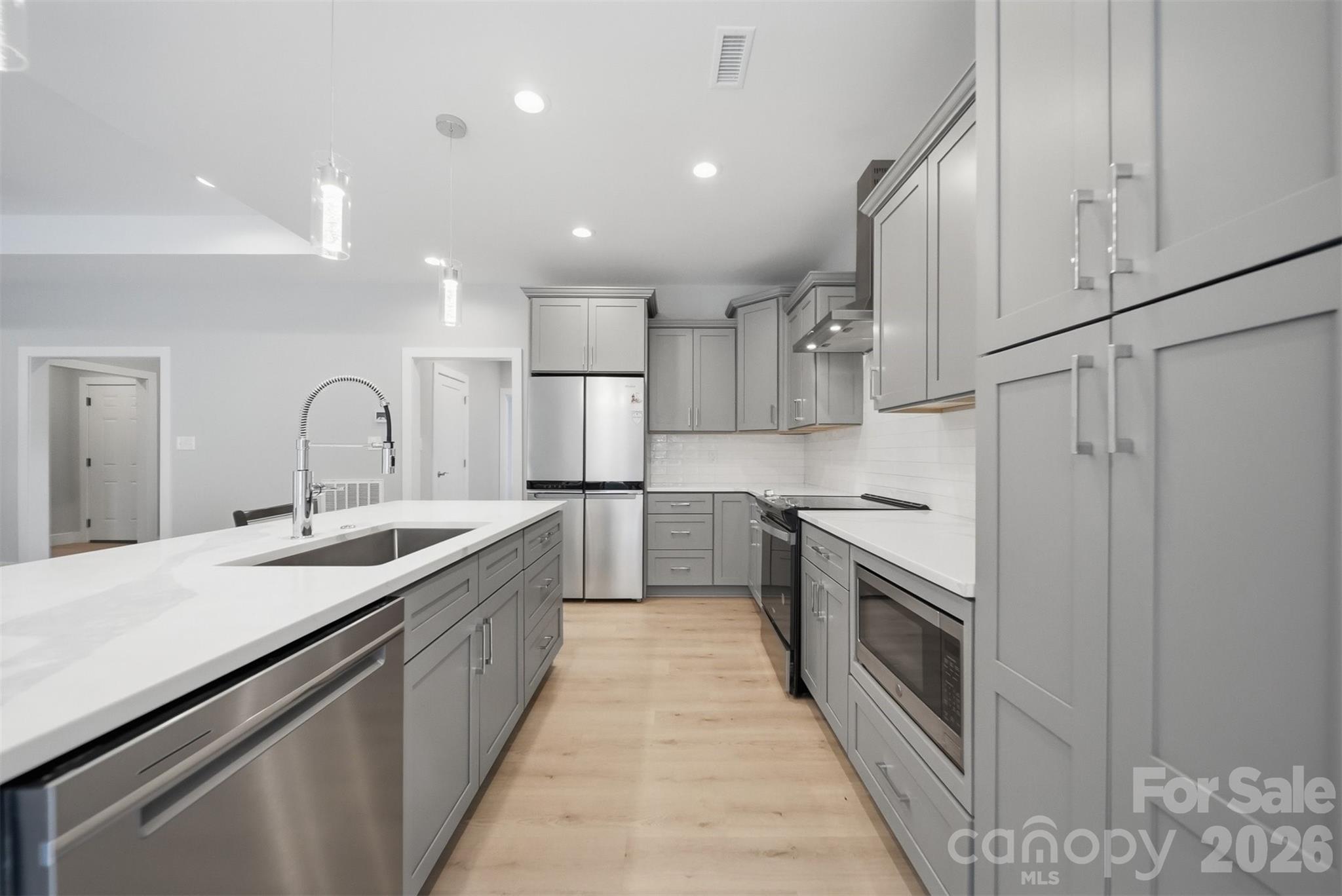 3342 48th Avenue NE Unit: #6B