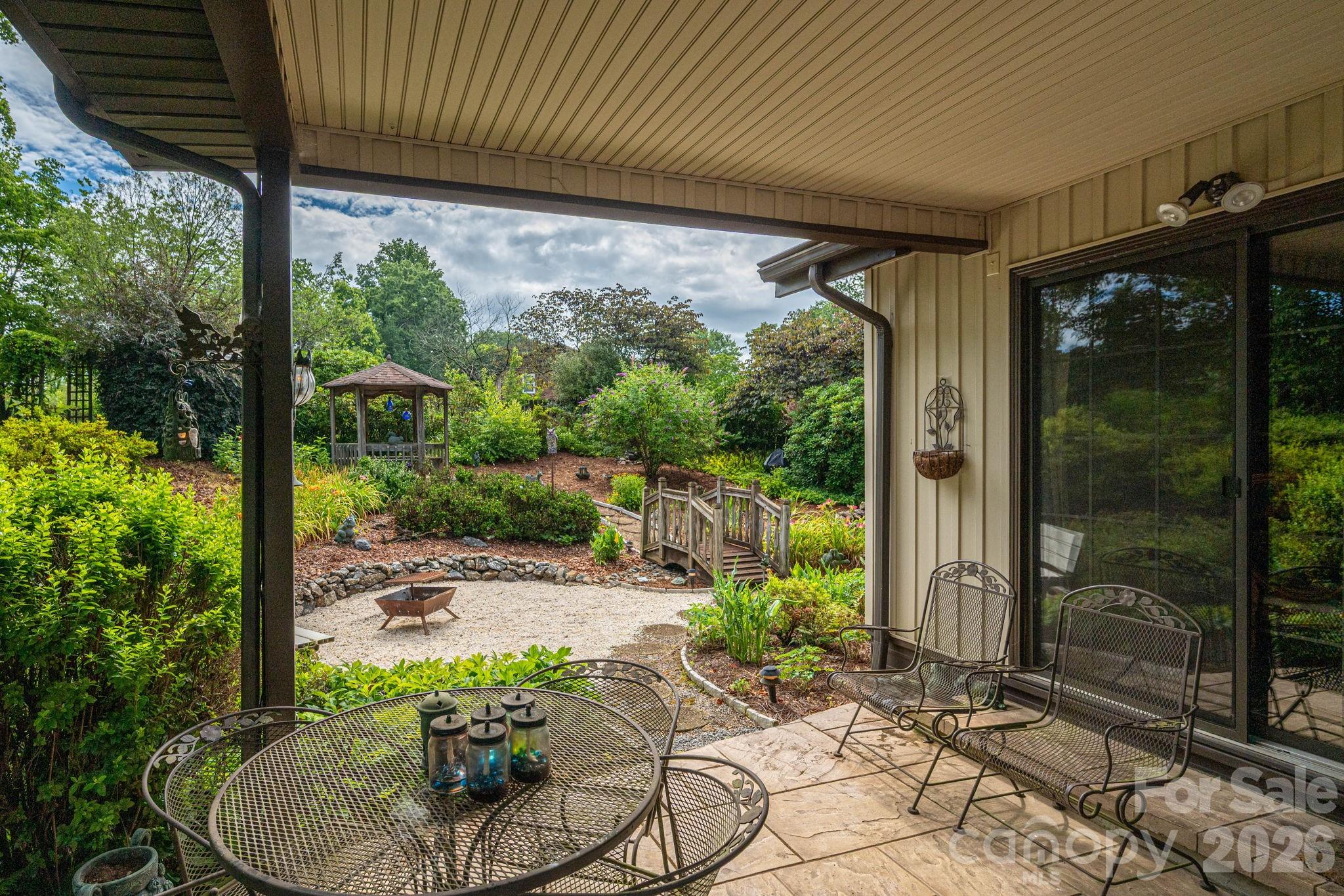 209 Hillsboro Road