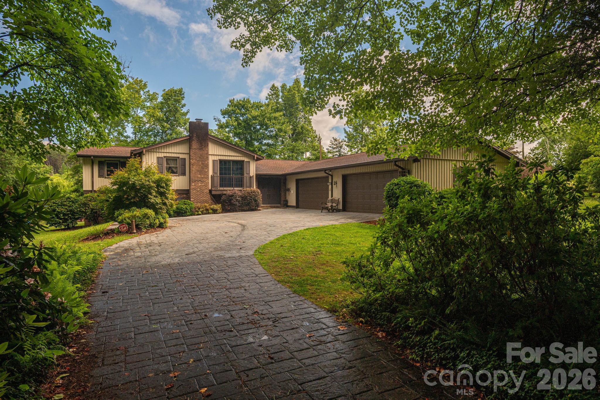 209 Hillsboro Road