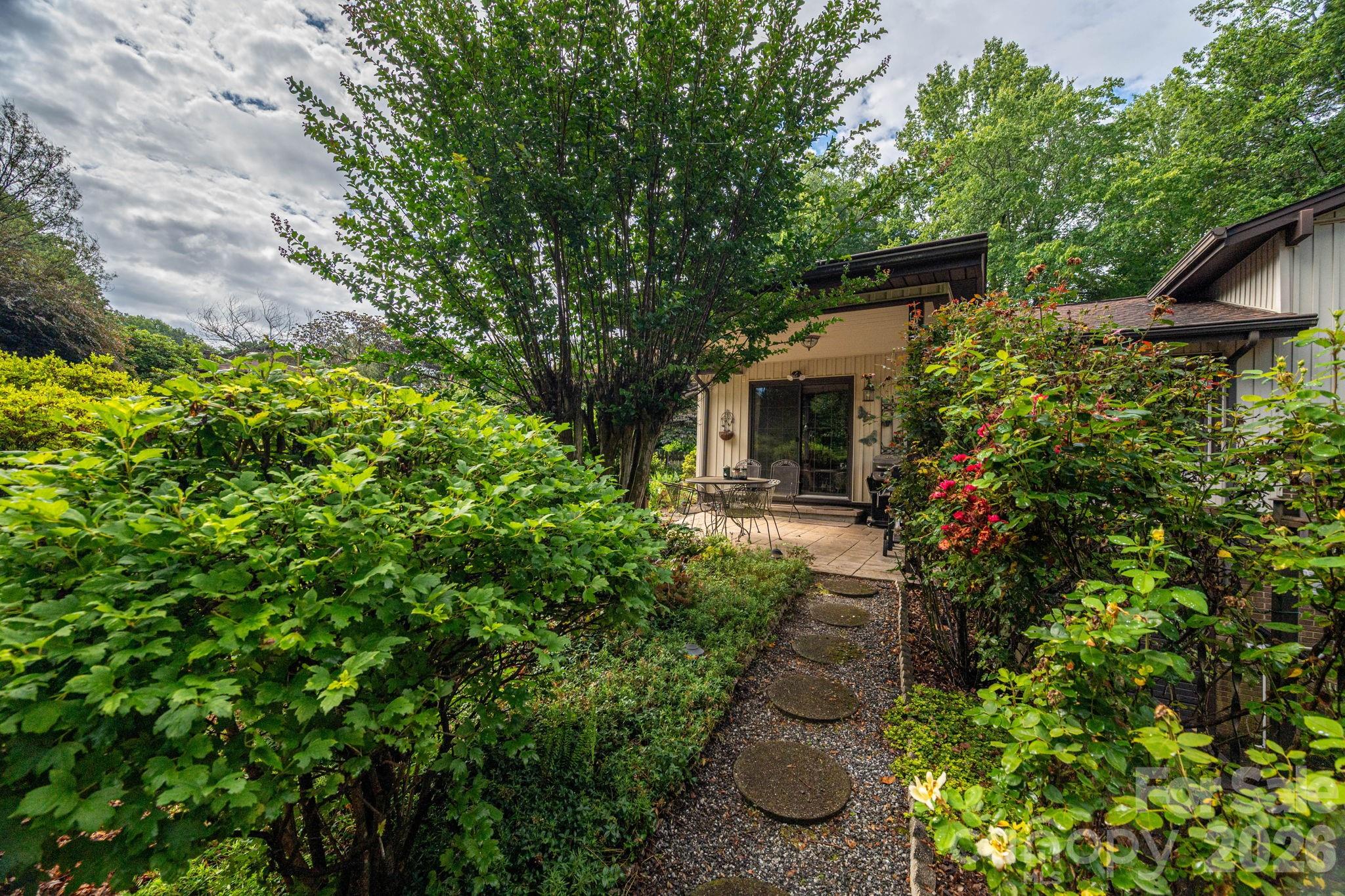 209 Hillsboro Road