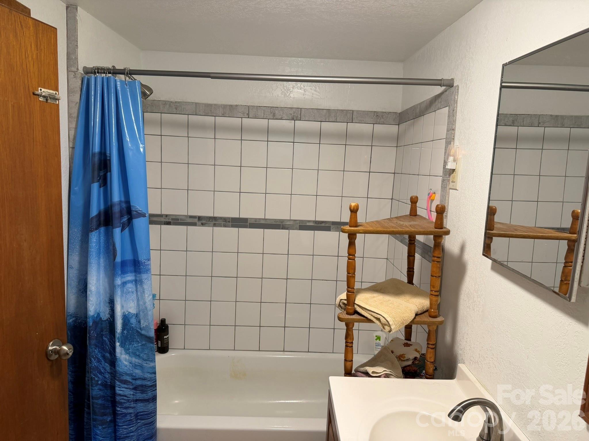 304 Main Avenue W