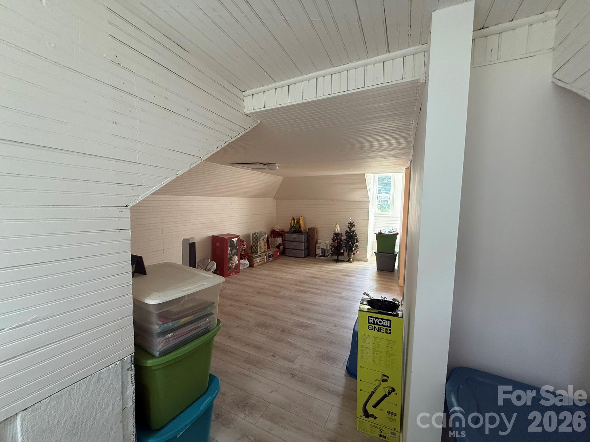 304 Main Avenue W