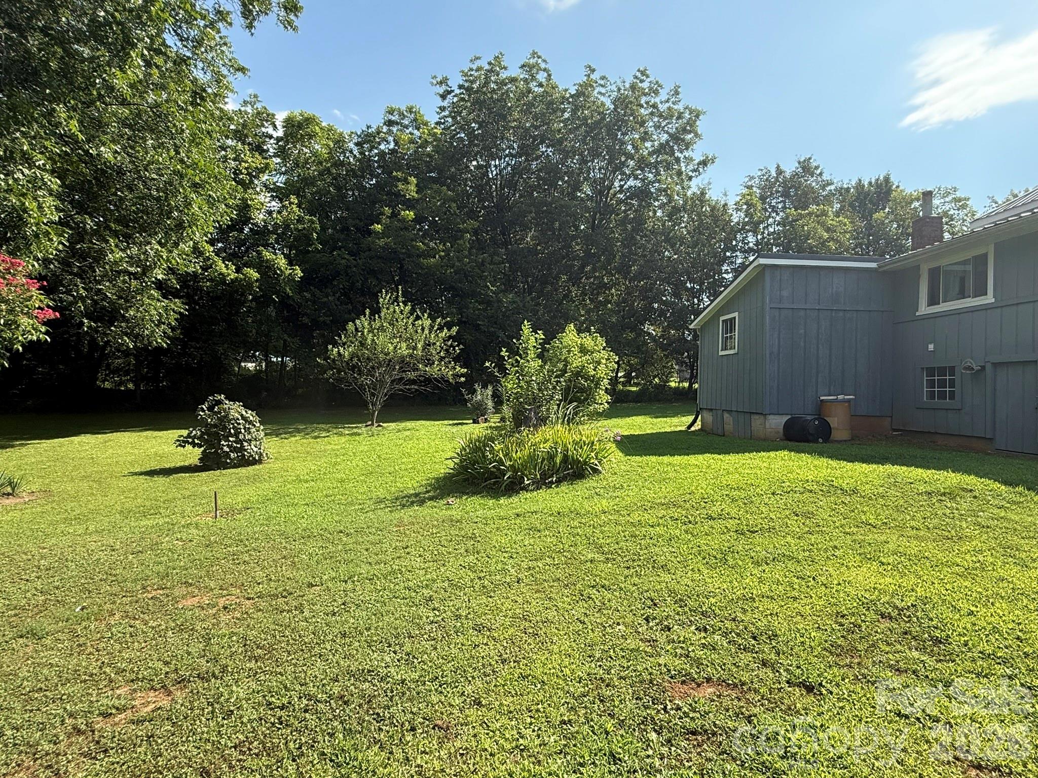 304 Main Avenue W