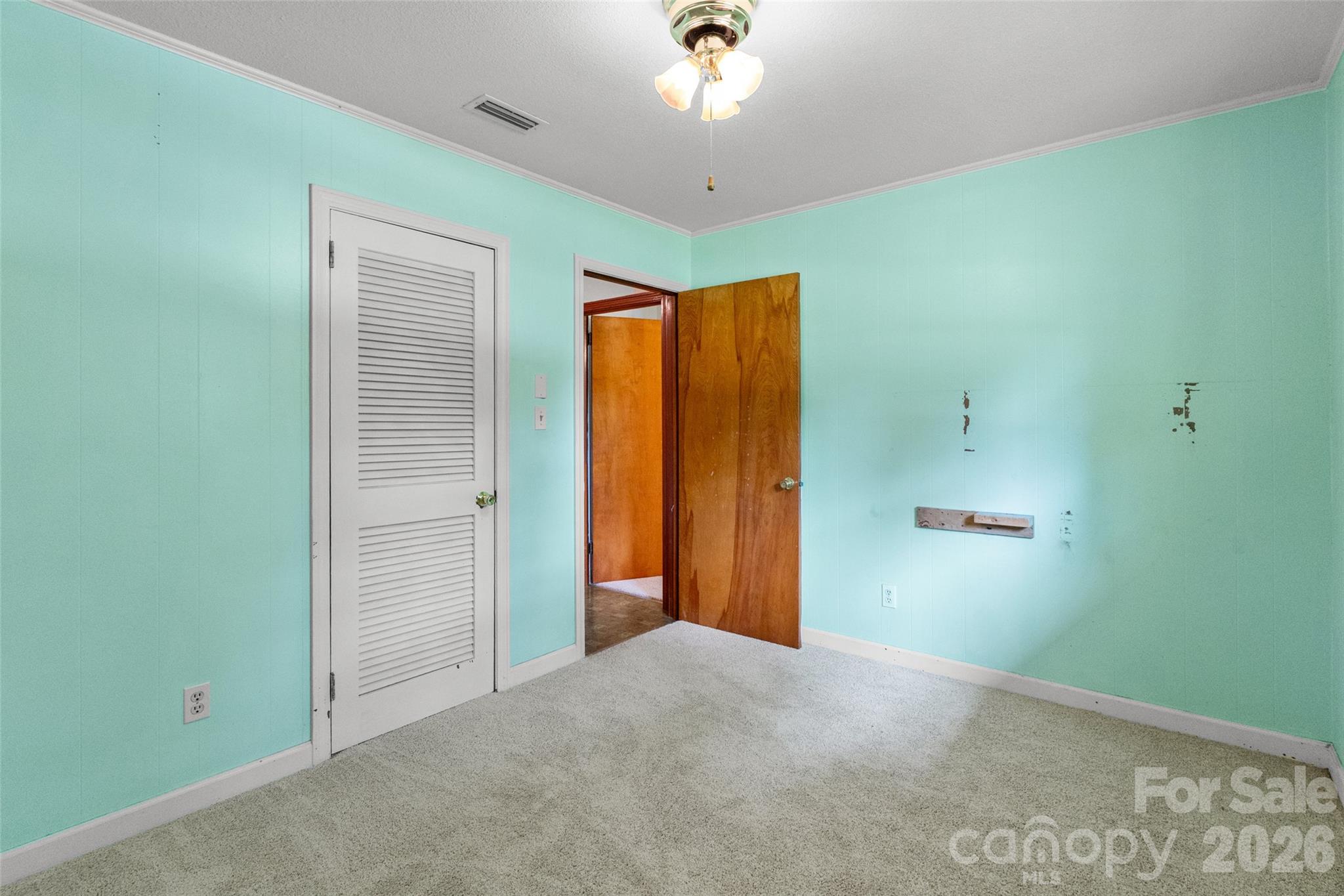 382 Wildwood Circle