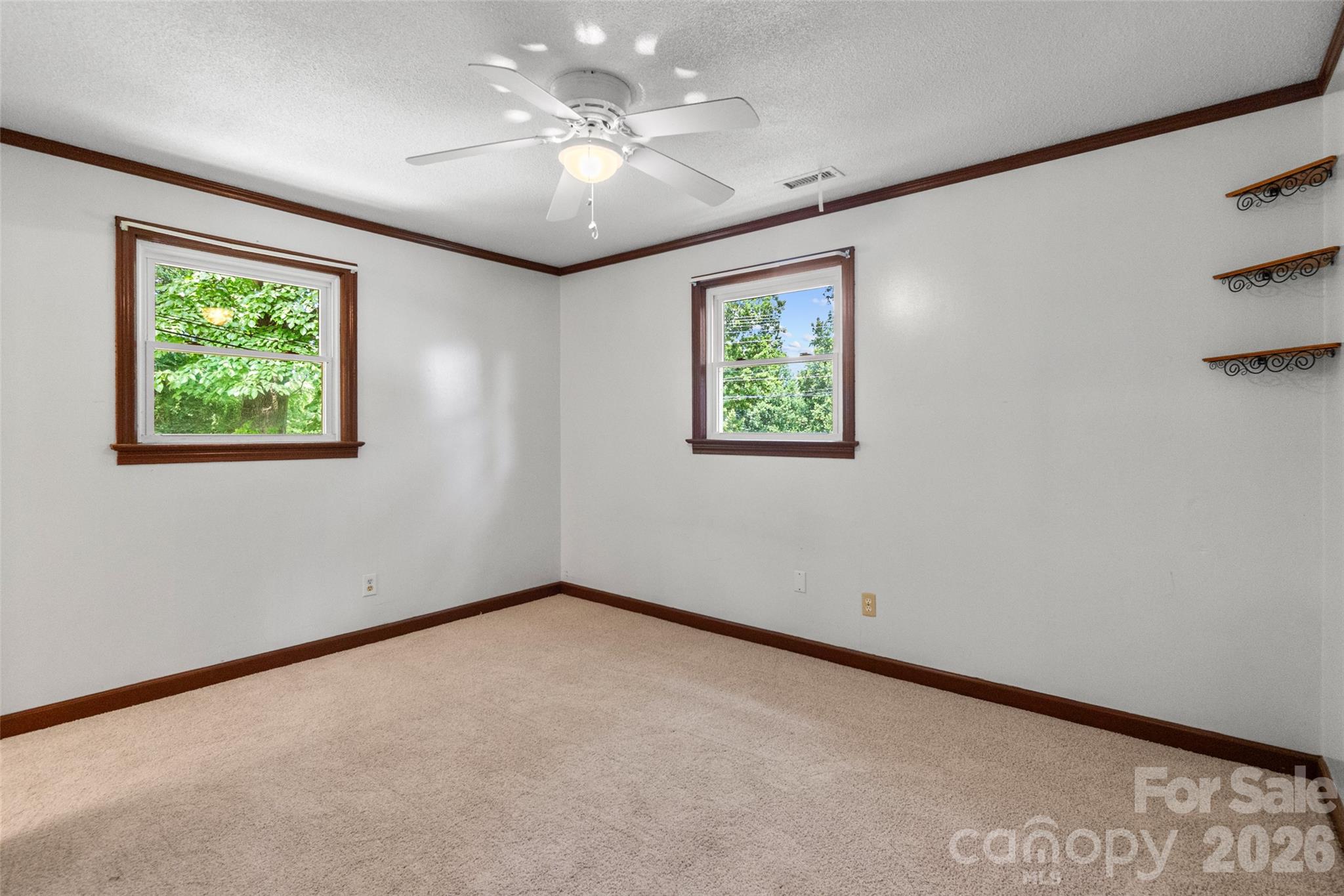 382 Wildwood Circle