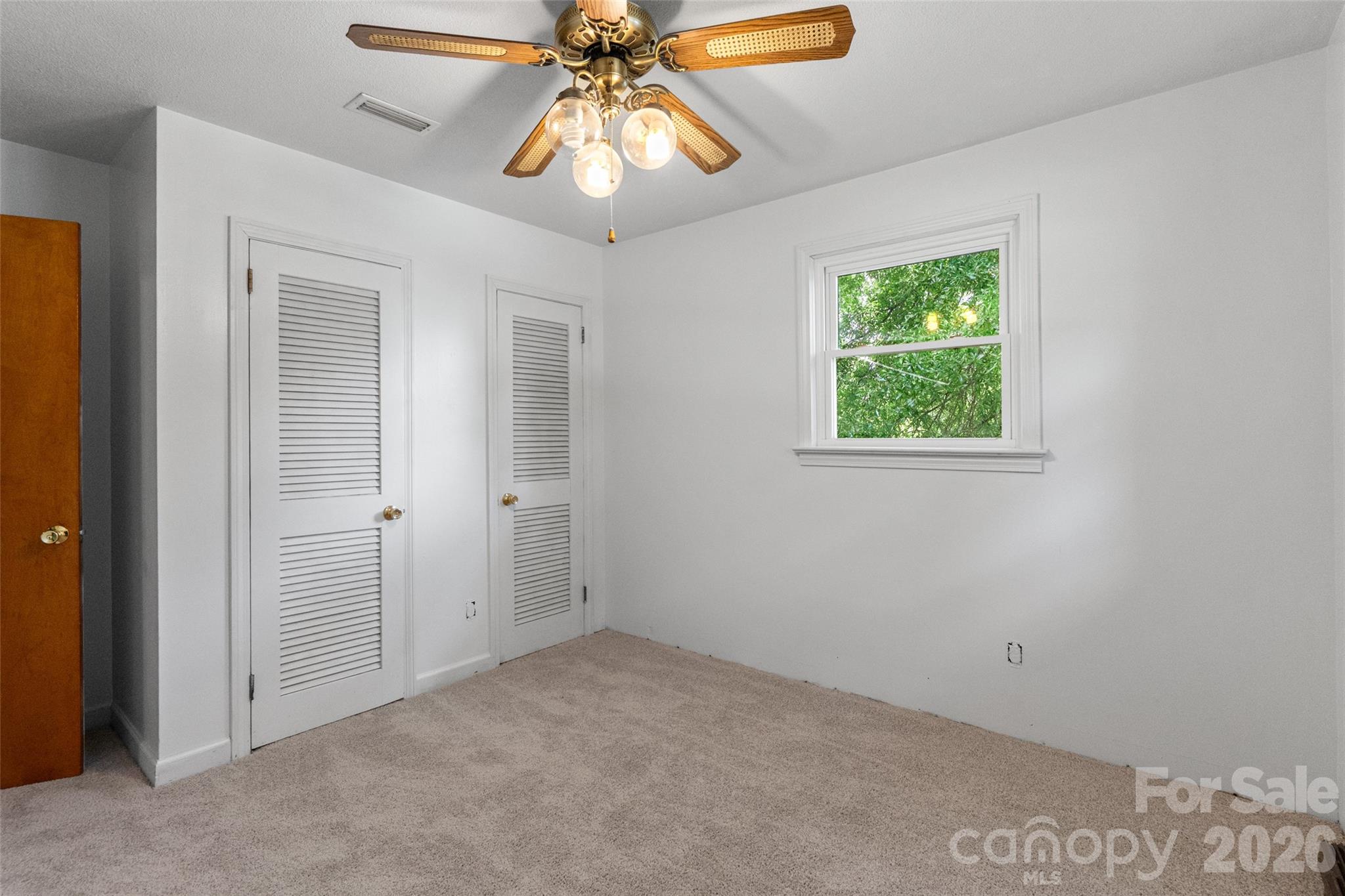 382 Wildwood Circle