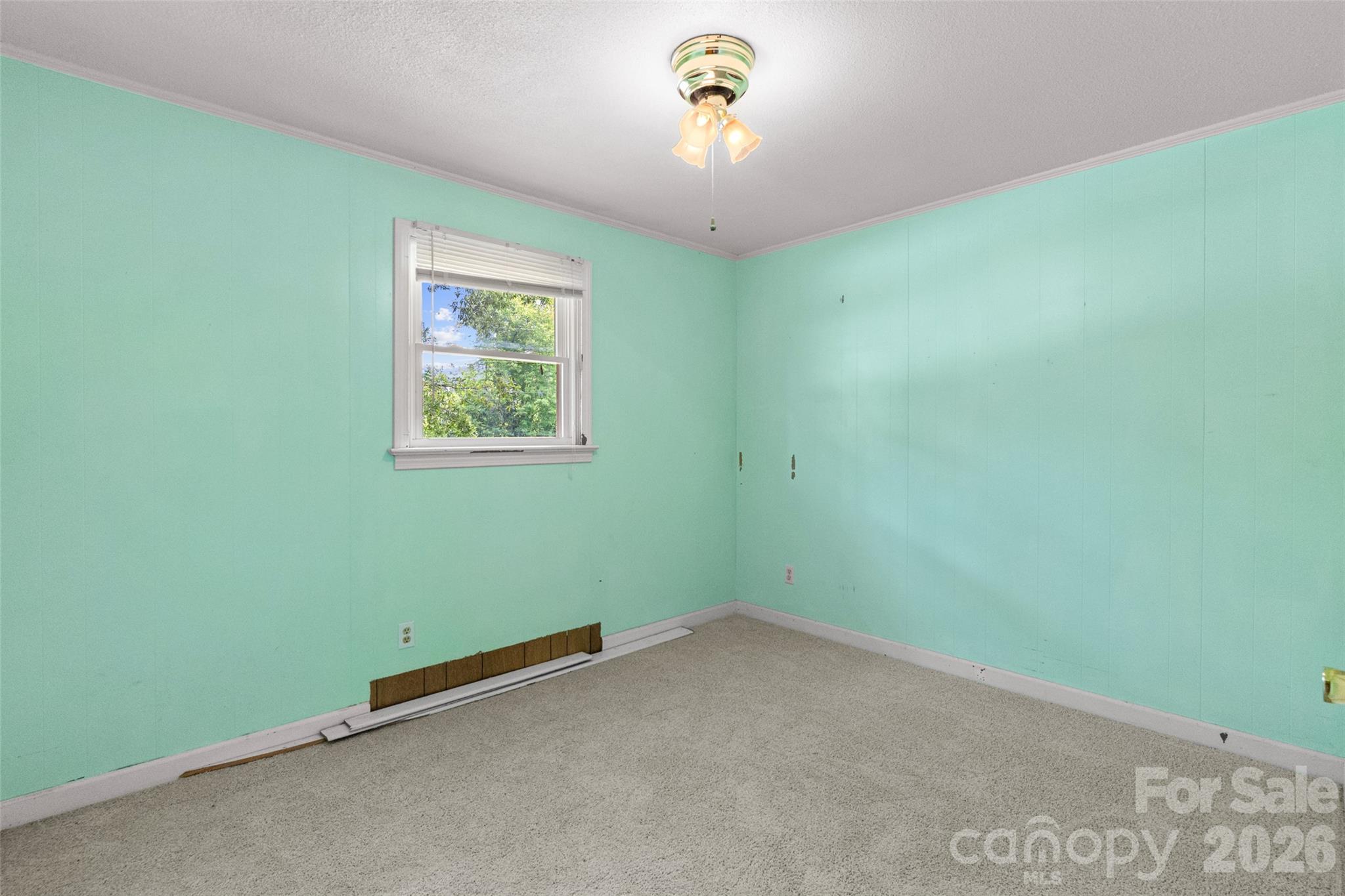 382 Wildwood Circle