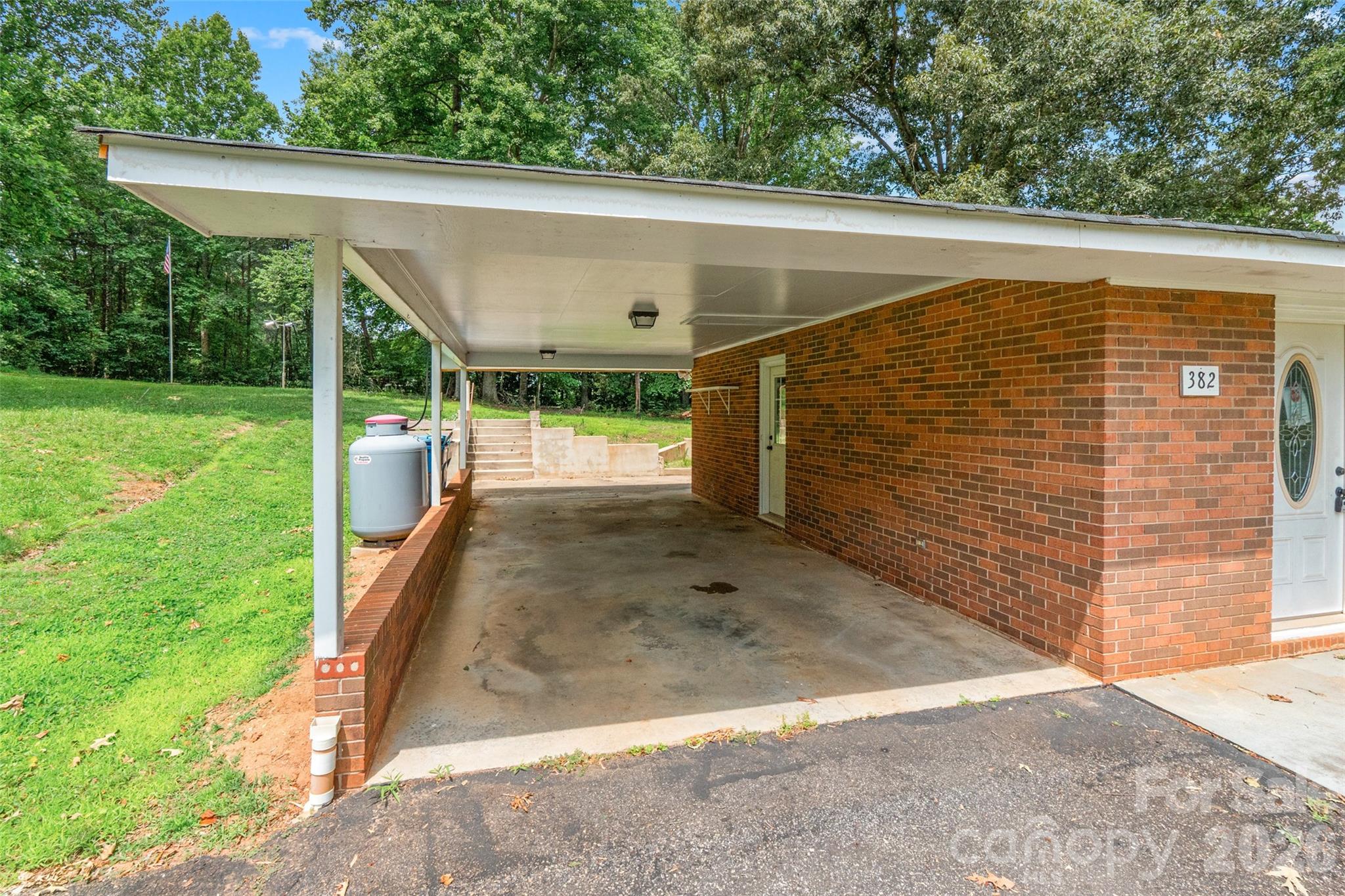 382 Wildwood Circle