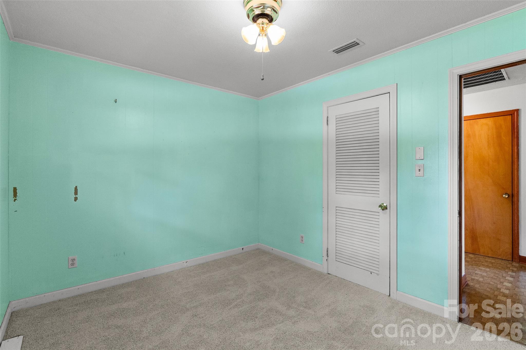382 Wildwood Circle